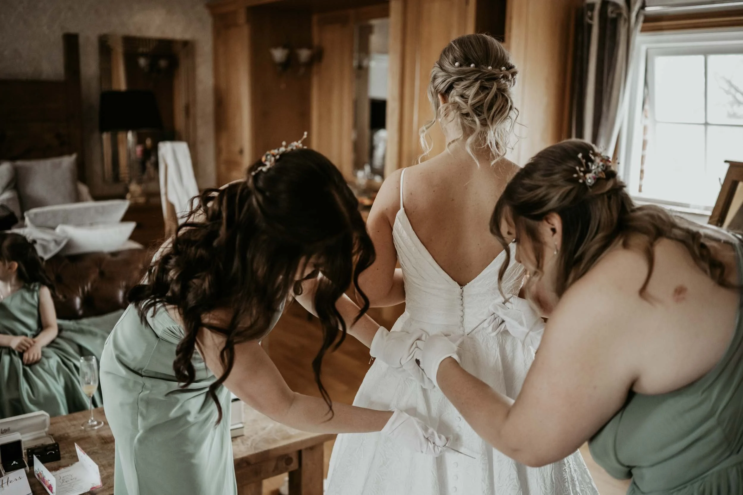 SWANCAR FARM - LUCY & JAMES (3).jpg