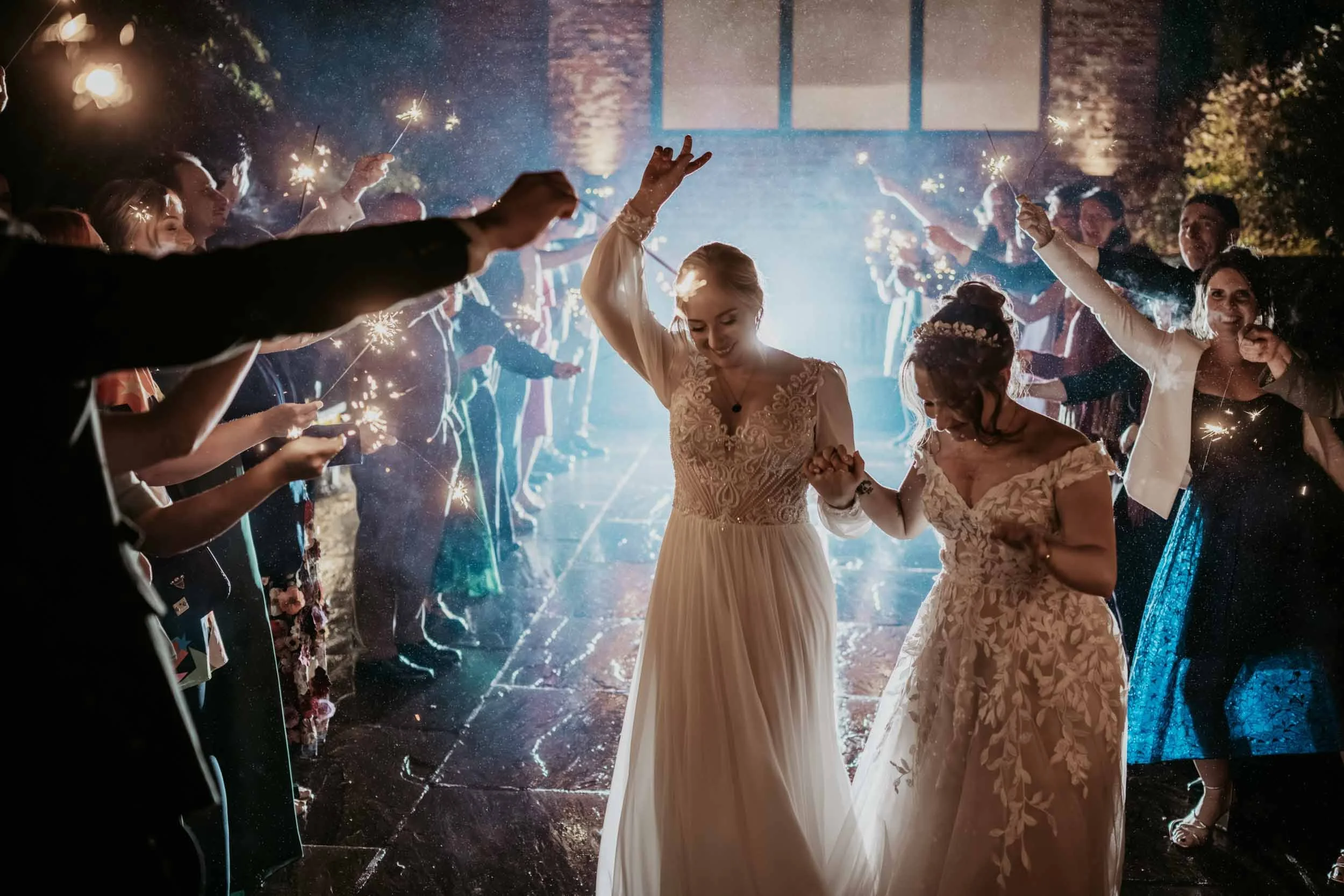 HAZEL GAP - BETH & FLISS (25).jpg