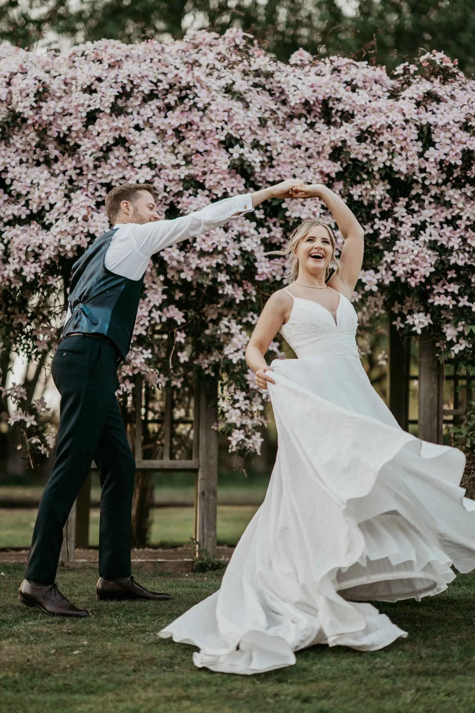 SWANCAR FARM - LUCY & JAMES (34).jpg