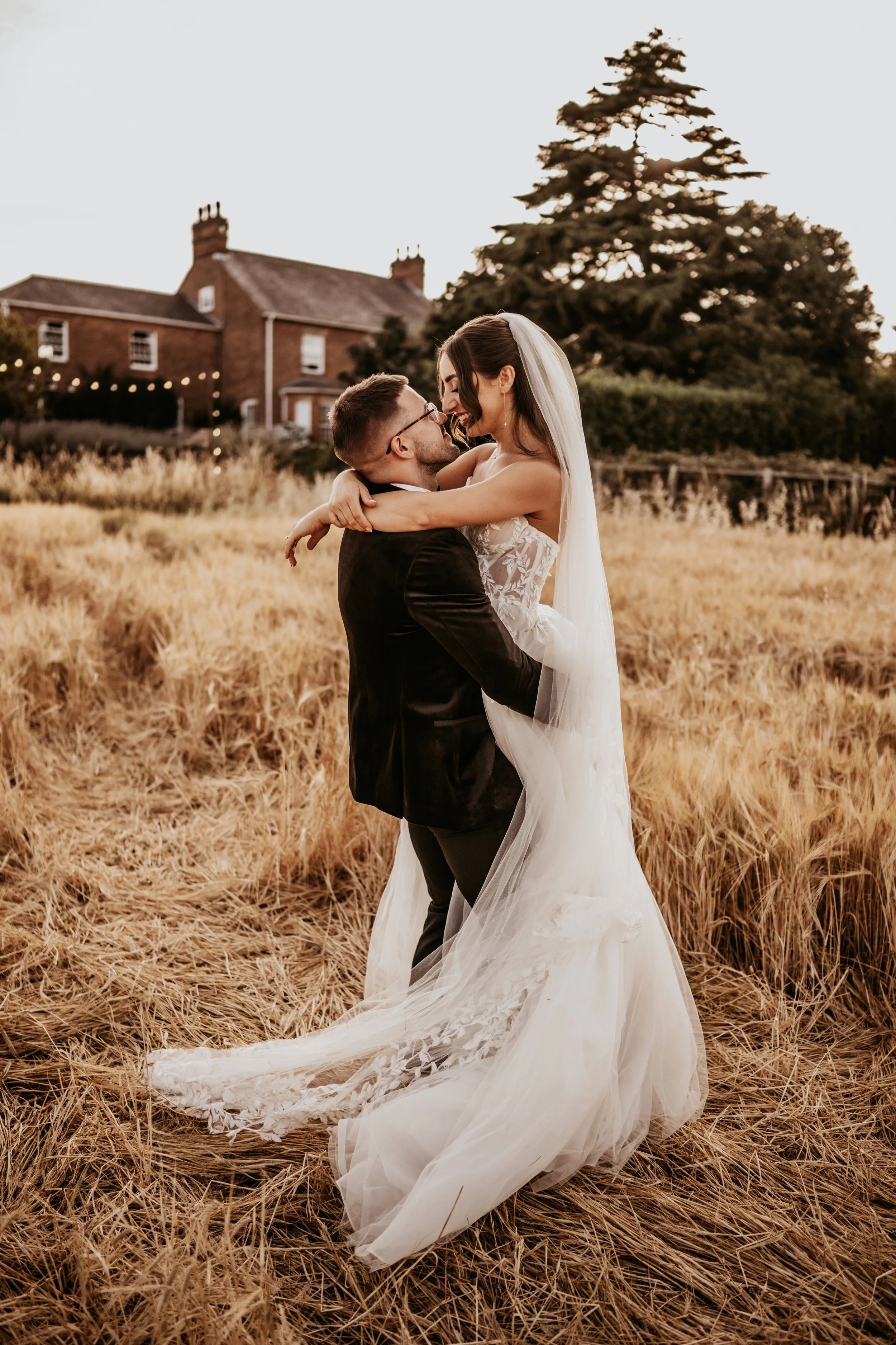 Olivia & Josh (719).jpg