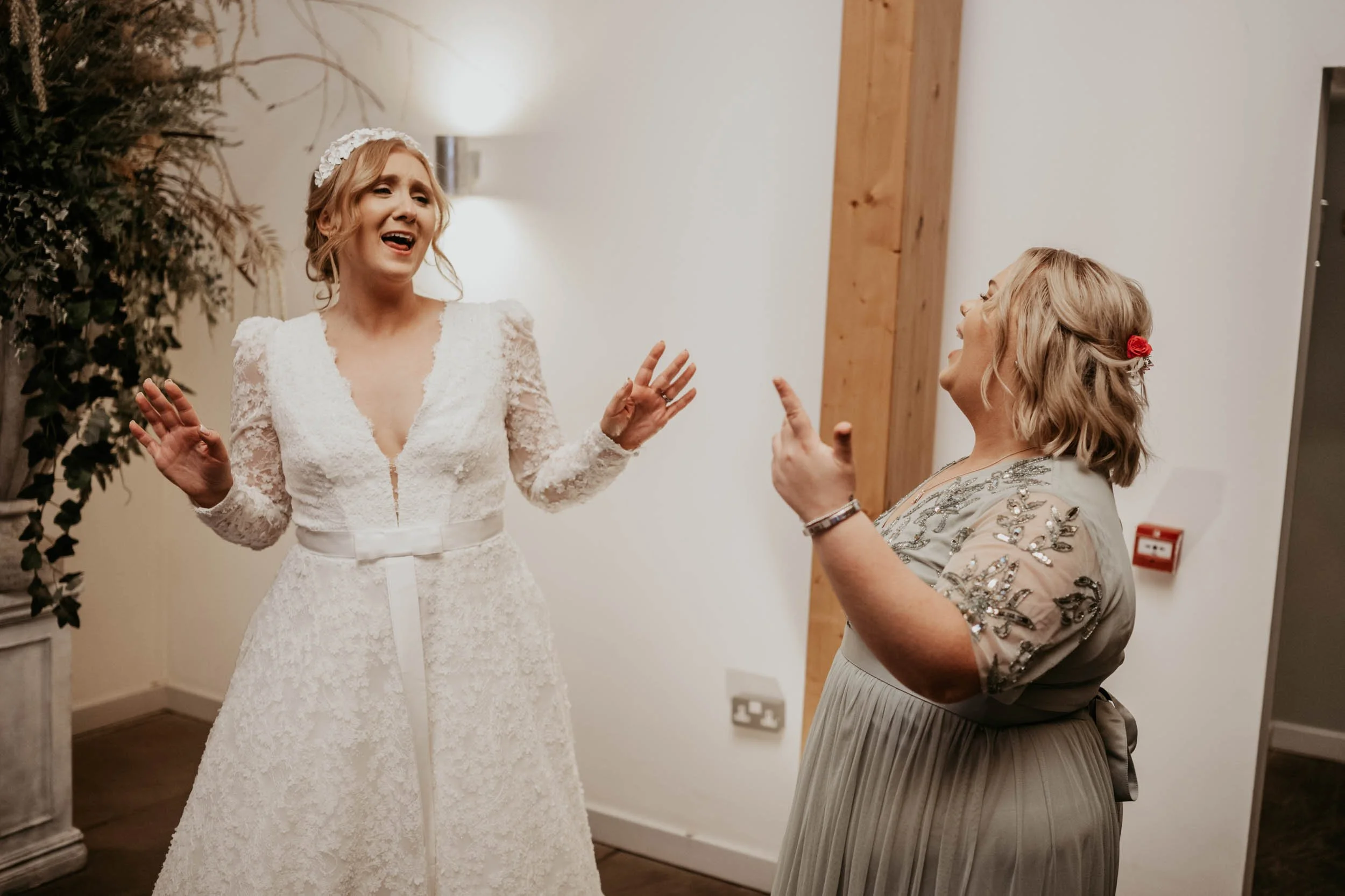 Thorpe Garden Wedding Photography (74).jpg