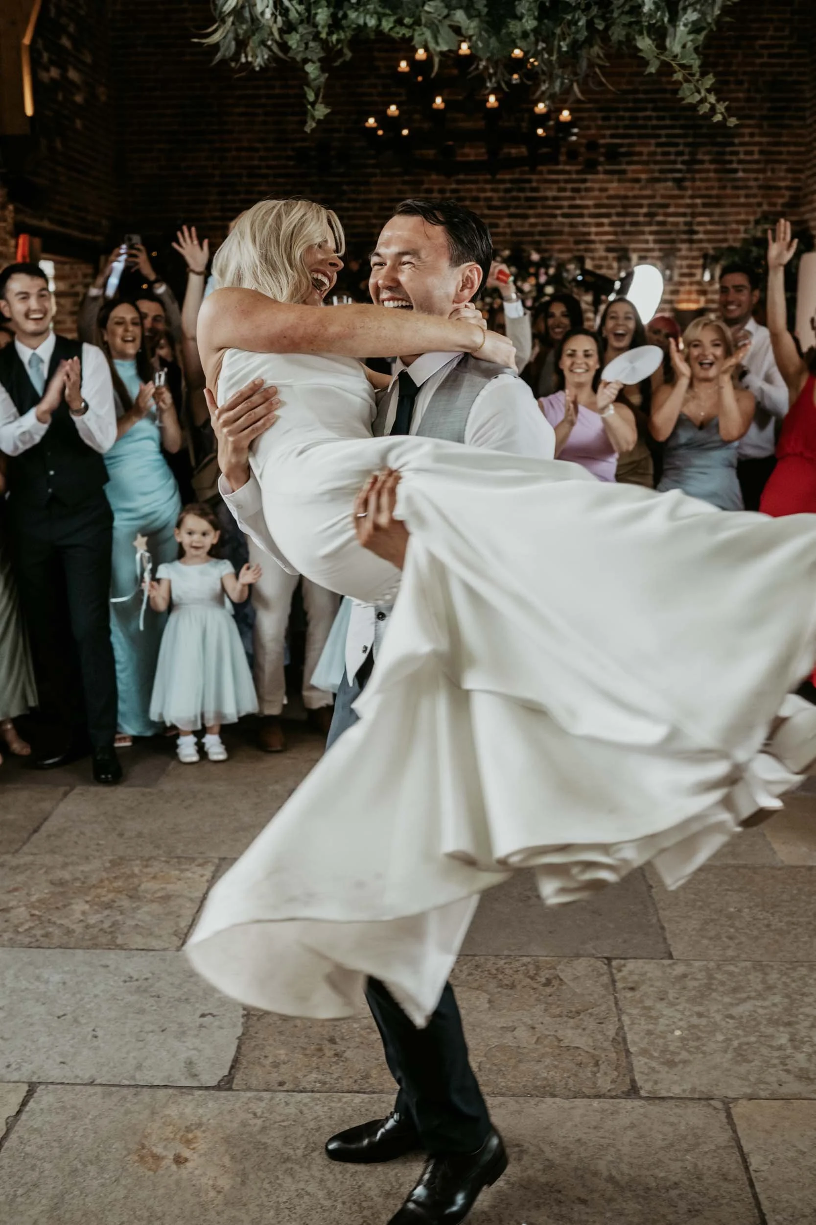 Hannah & Eamonn (704).jpg