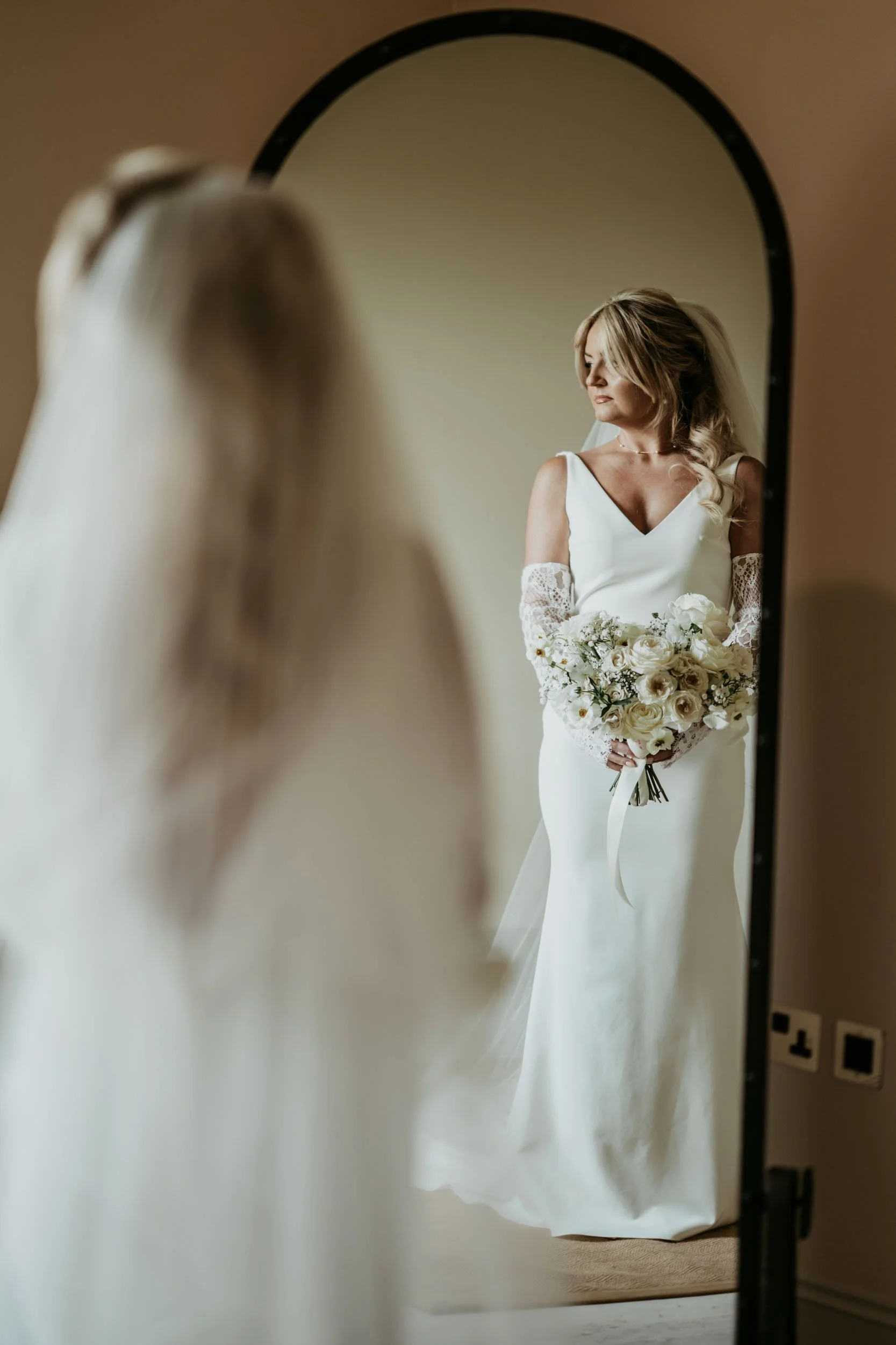 Grangefields Wedding - Chelsea & Sam (13)-2.jpg