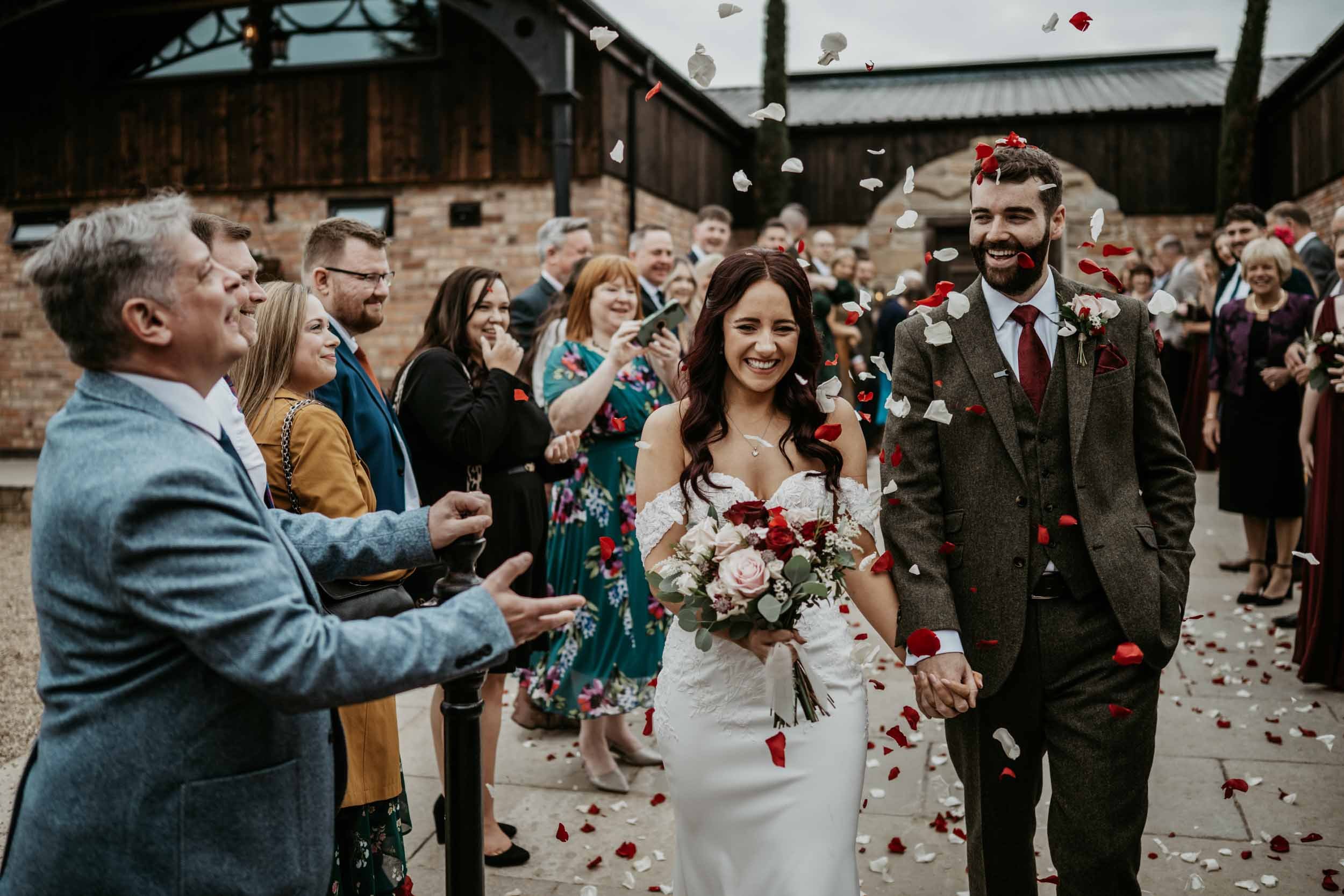 WILLOW MARSH FARM - HANNAH & LIAM (43).jpg