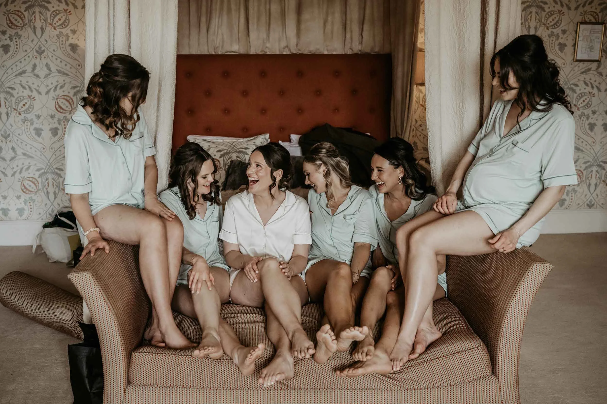 HODSOCK PRIORY - ANNA & EMILY (7).jpg