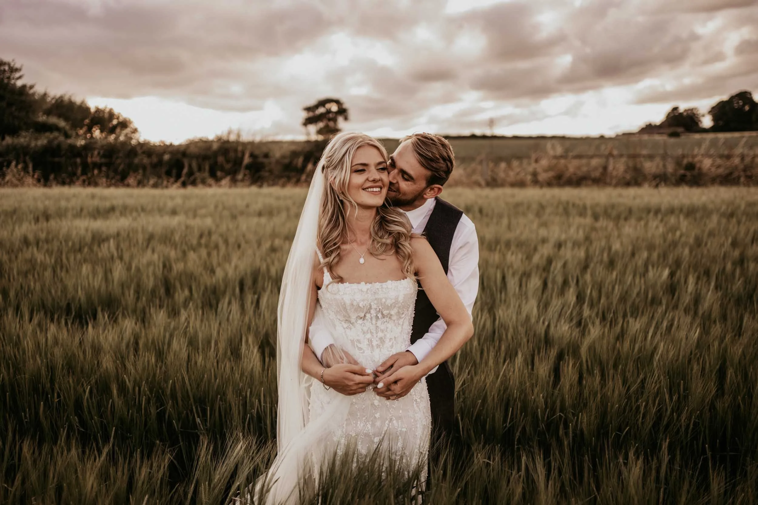 SWANCAR FARM - BECKY & FRAZER (21).jpg