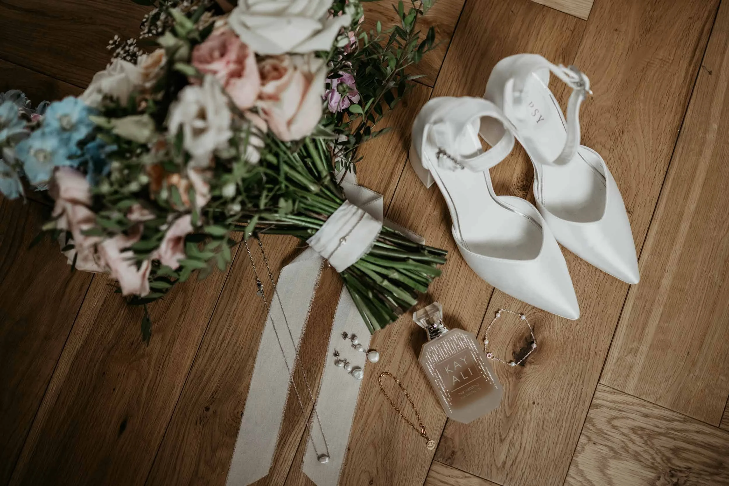 Hannah & Eamonn (24).jpg