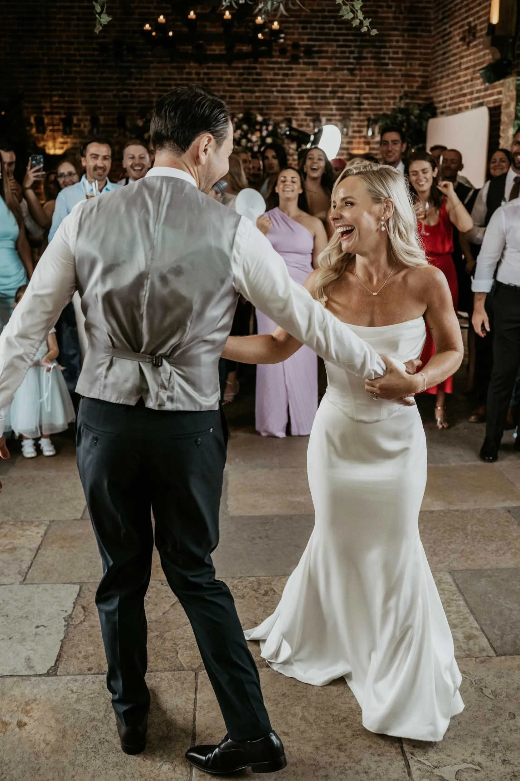 Hannah & Eamonn (689).jpg