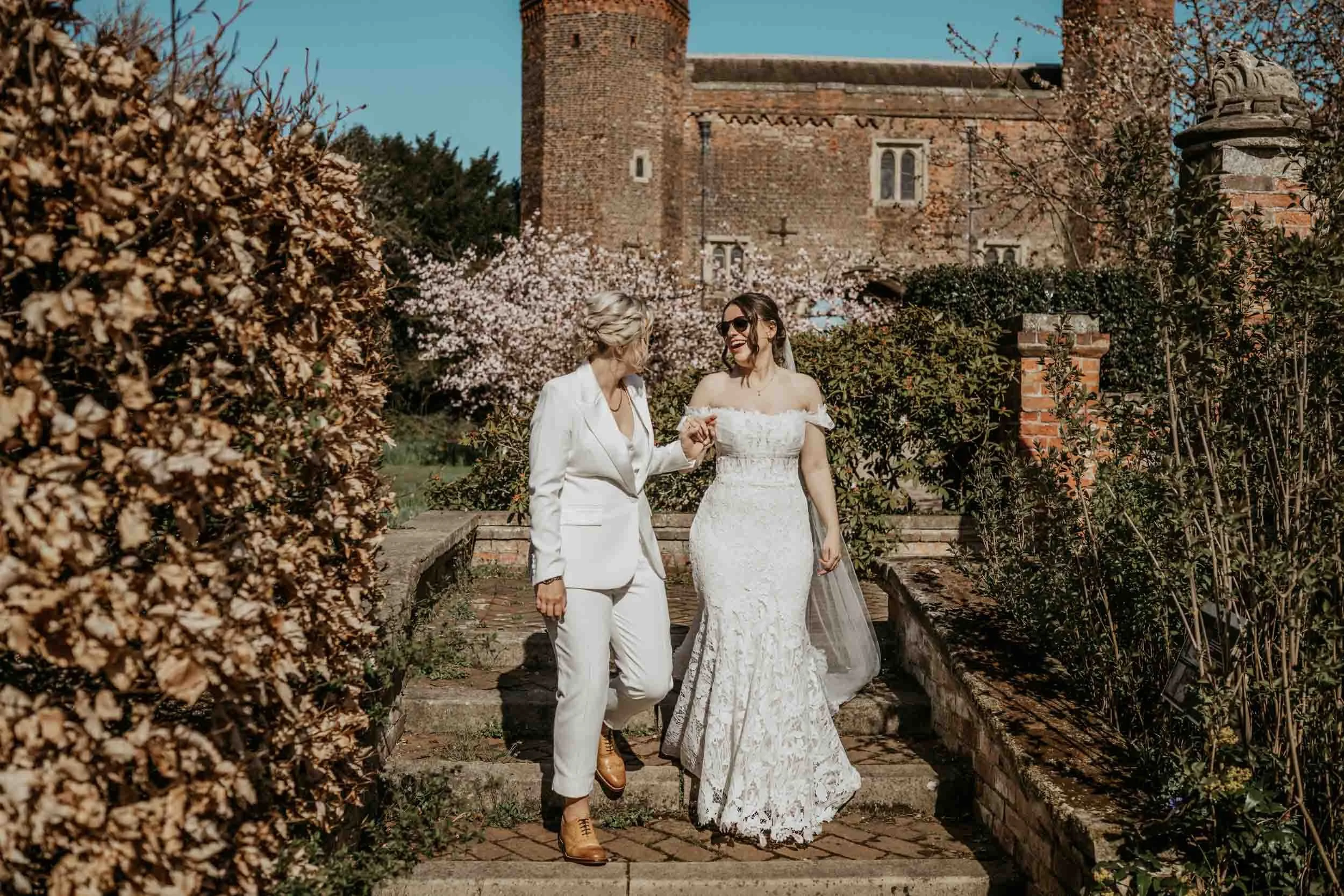 HODSOCK PRIORY - ANNA & EMILY (20).jpg