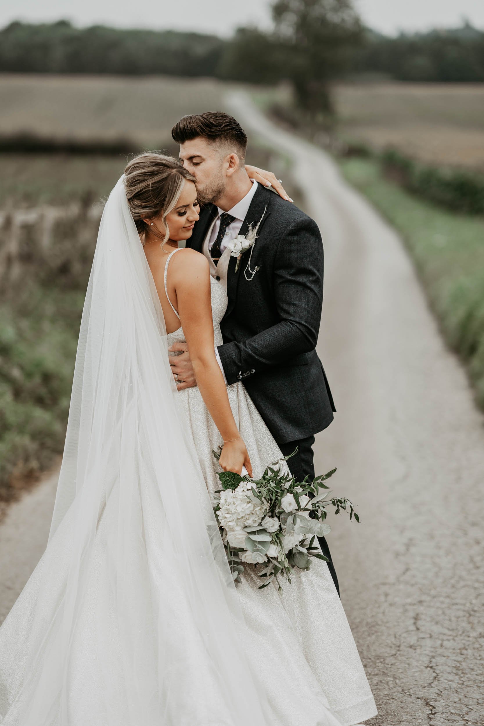 SWANCAR FARM - CHARLOTTE & OLIVER (20).jpg