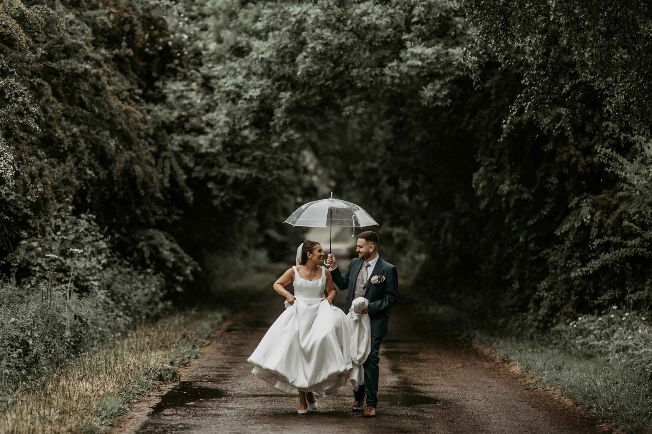 Whistle Barns Wedding photography (67).jpg