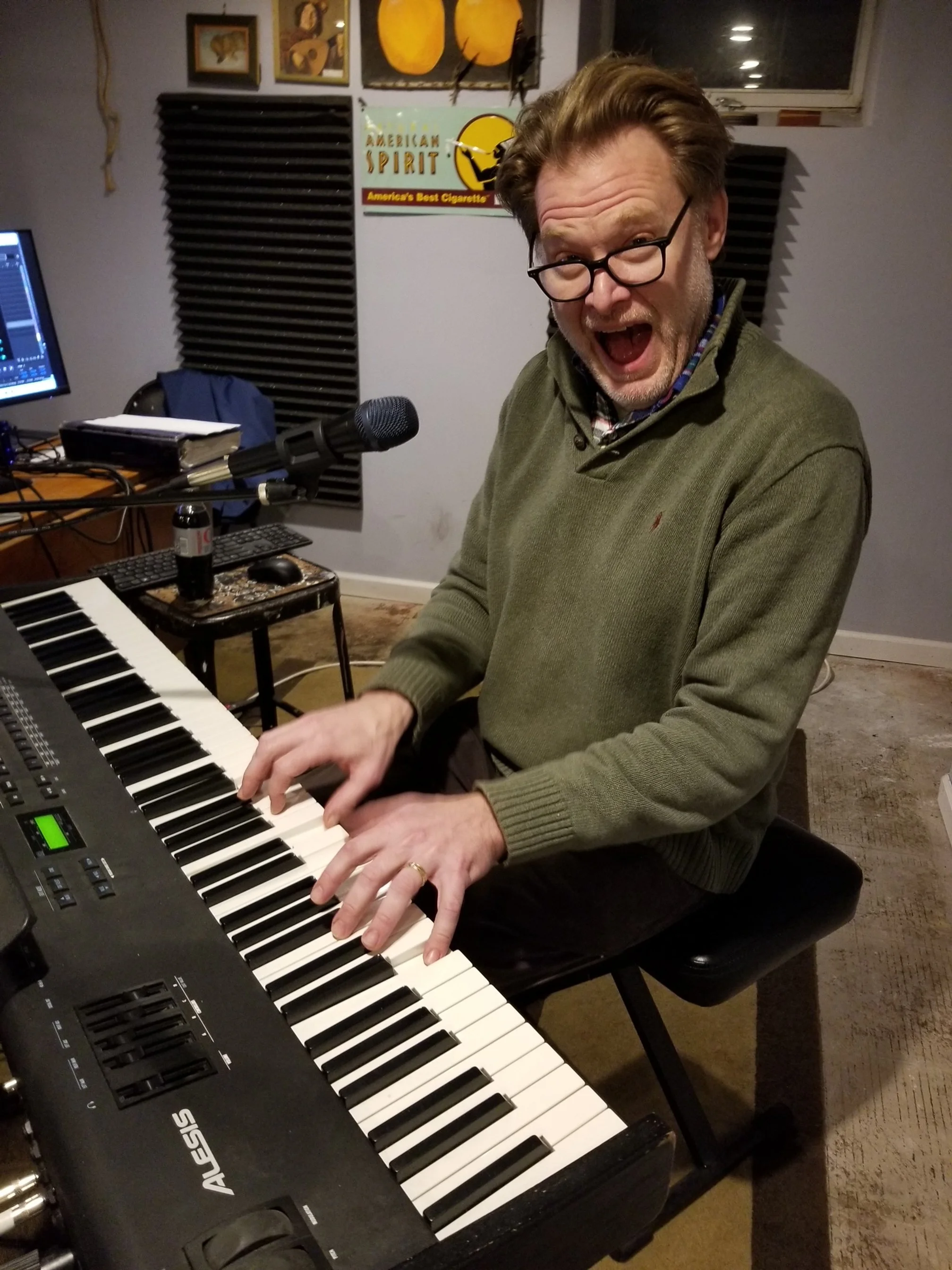 Pianist/Vocalist- Joe Colihan