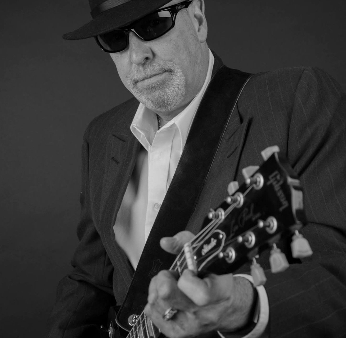 Dave Moline- Guitarist