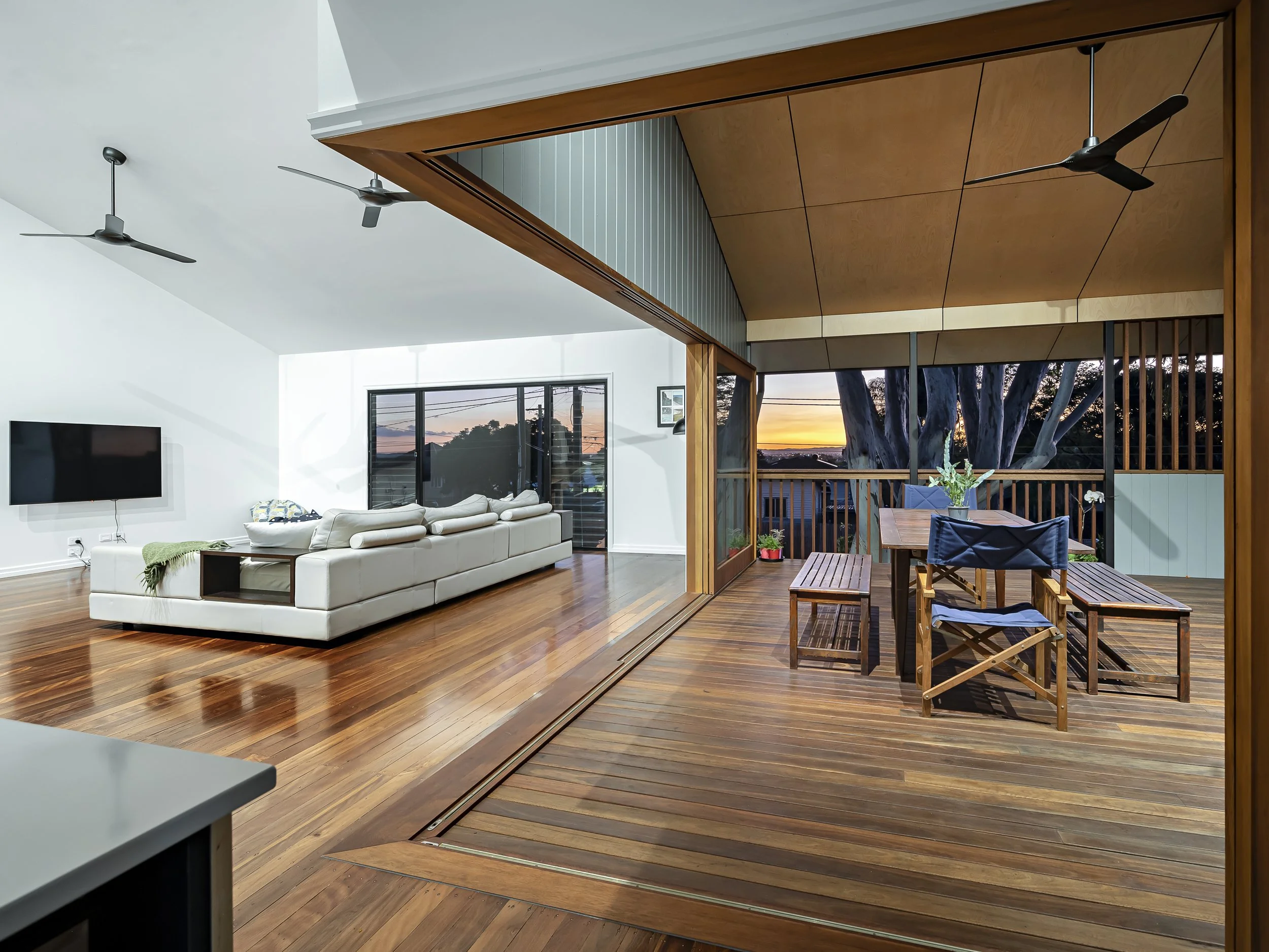 MANLY QLD EXTENSION