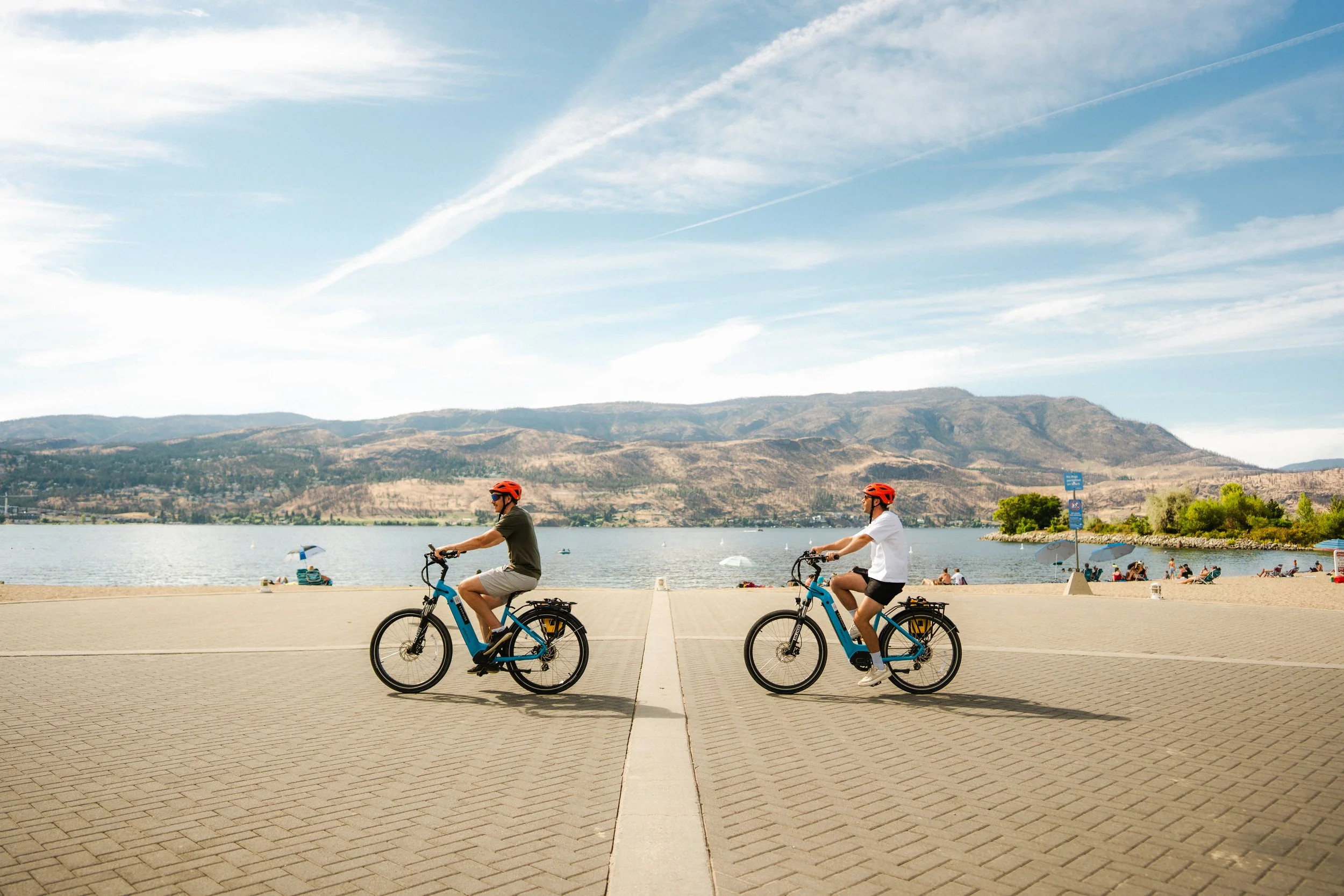 E-Bike Downtown Kelowna + Marina - 1