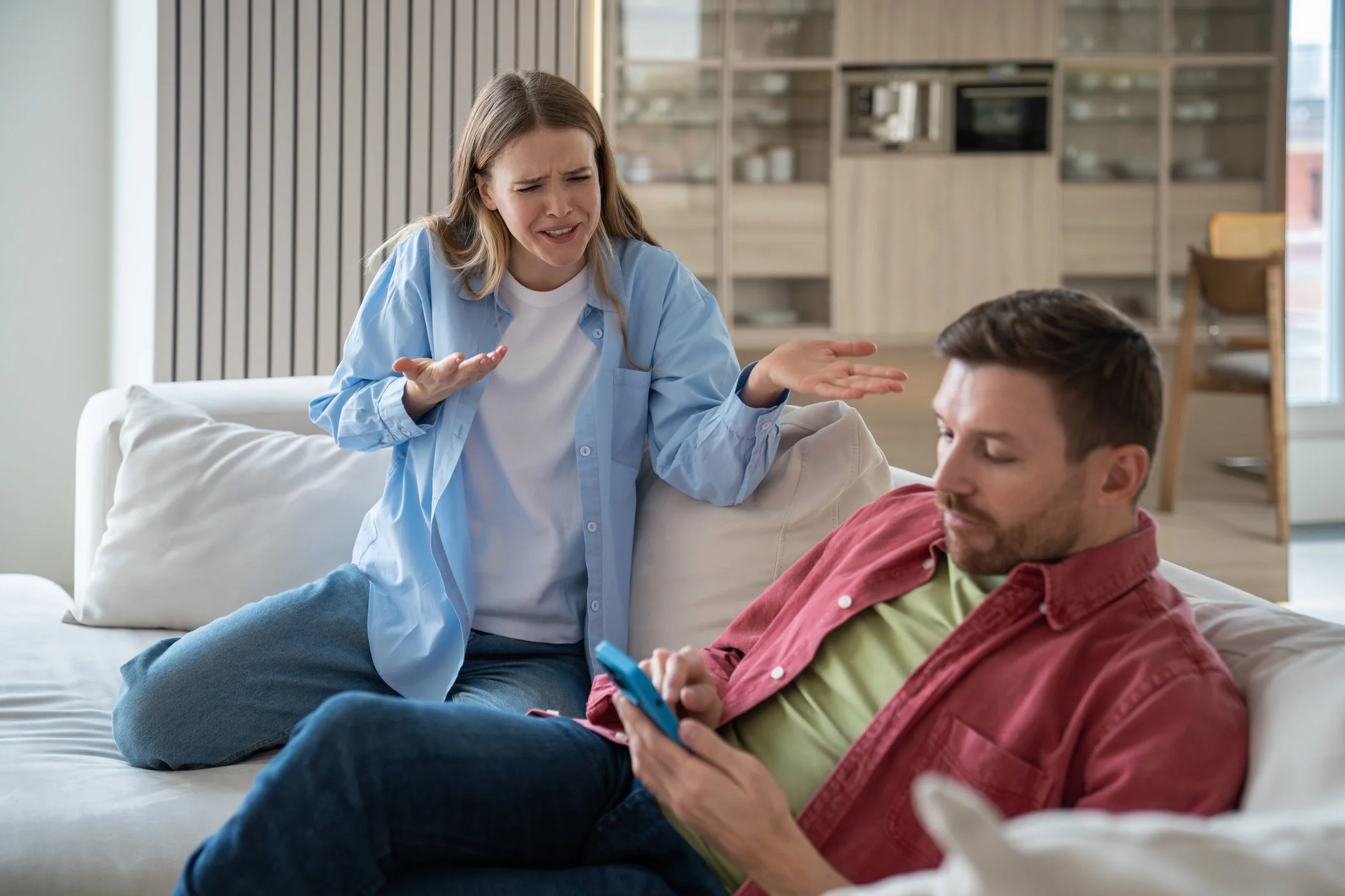 What Actually Helps: A Practical Guide to Living with a Narcissistic Spouse