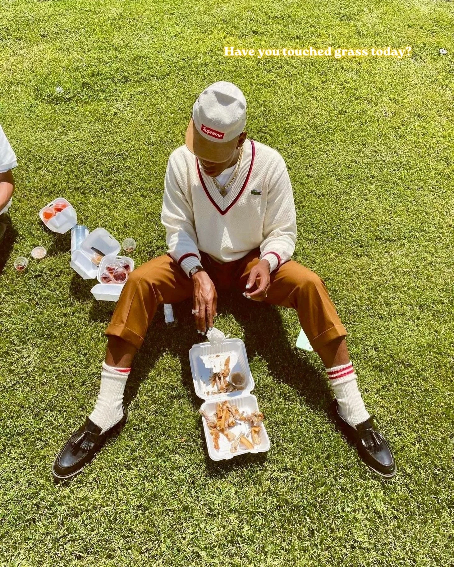 Everyone&rsquo;s welcome at Grill on the Green  golfers, locals, lunch-break legends, and anyone who just wants good food with a view! 

#grillonthegreen #golfr #hapyhour #bbq