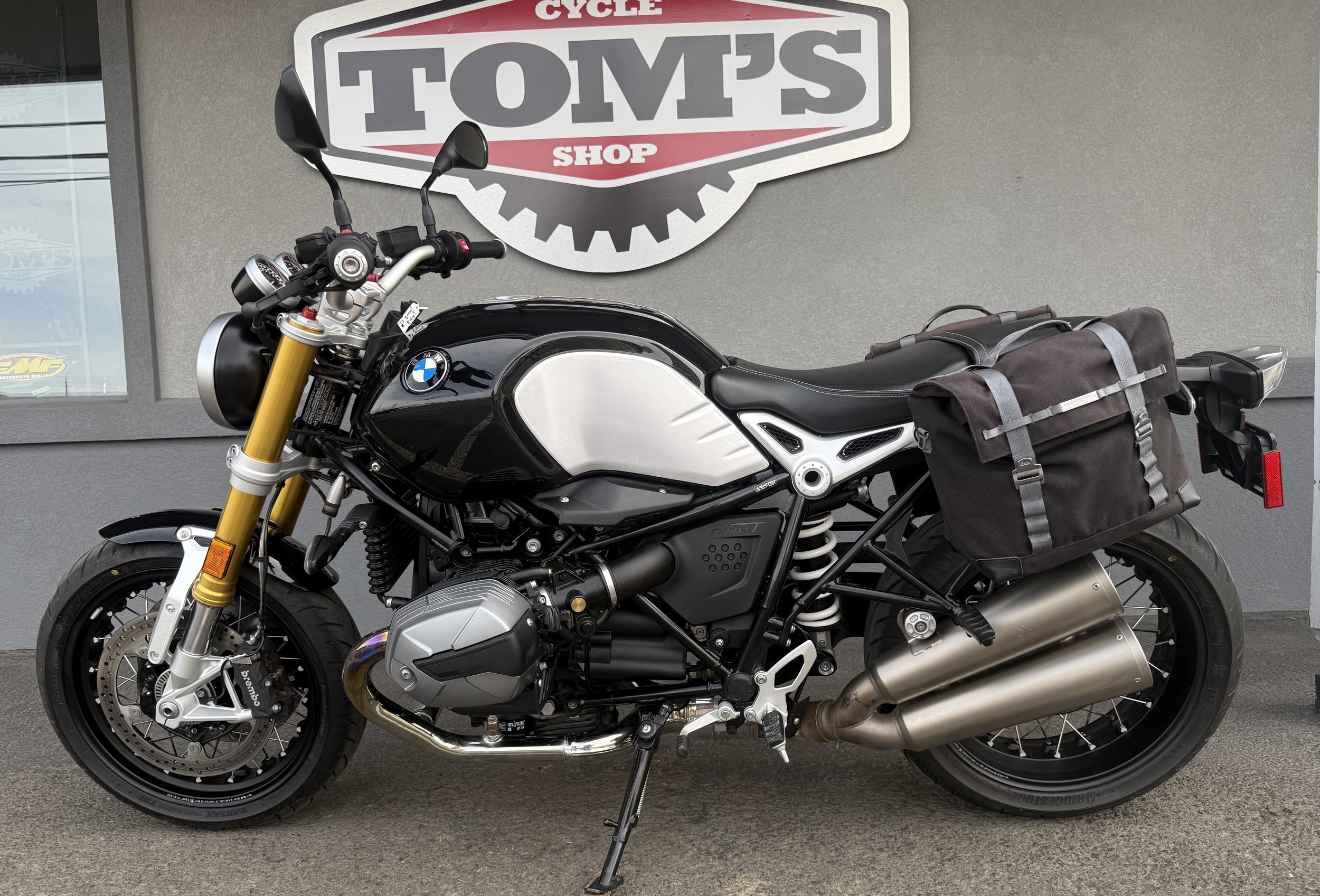 2023 BMW R Nine T. Low miles very clean bike.