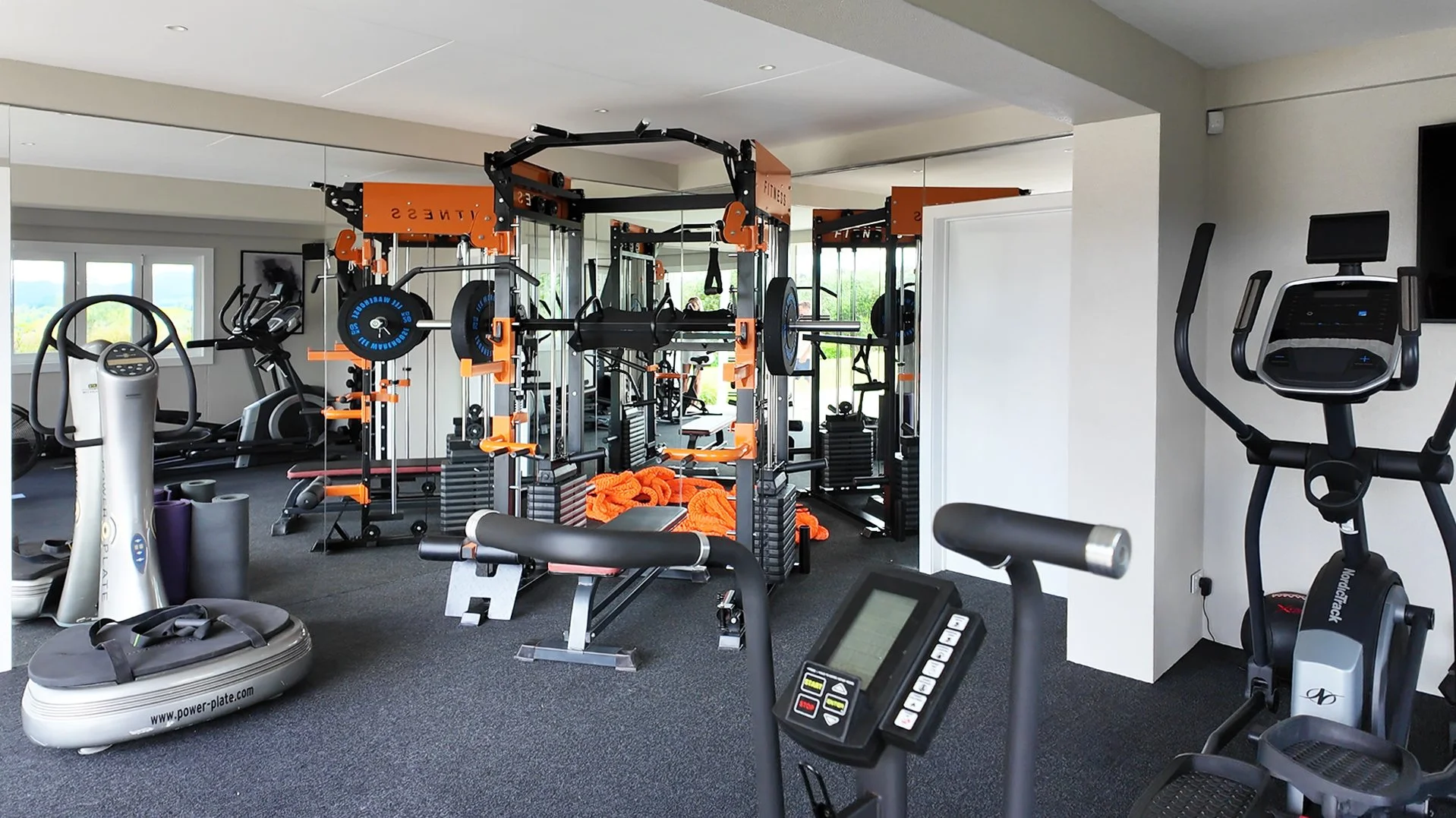 gym-interior01.jpg