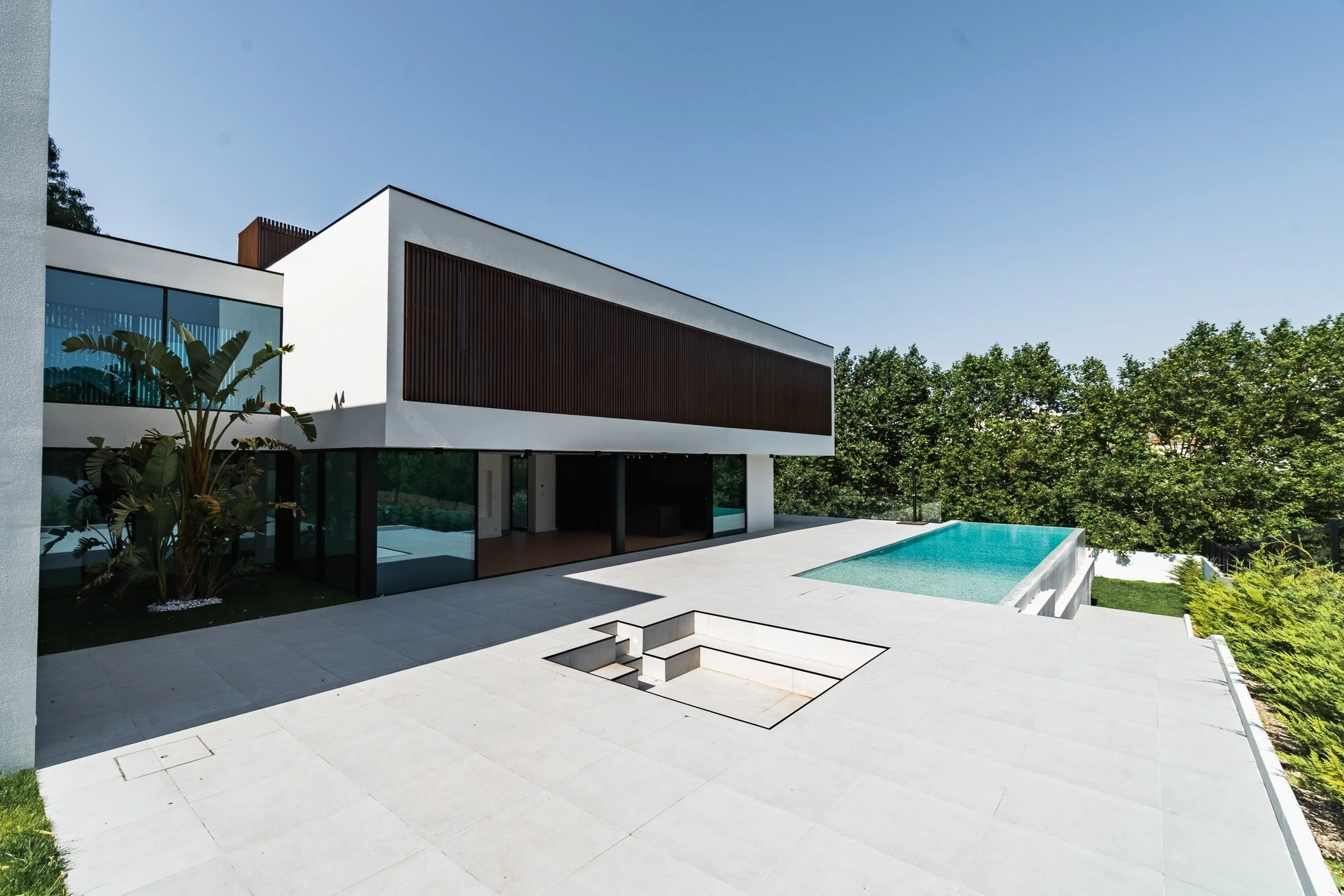 A7400145-HDR AVO.jpg