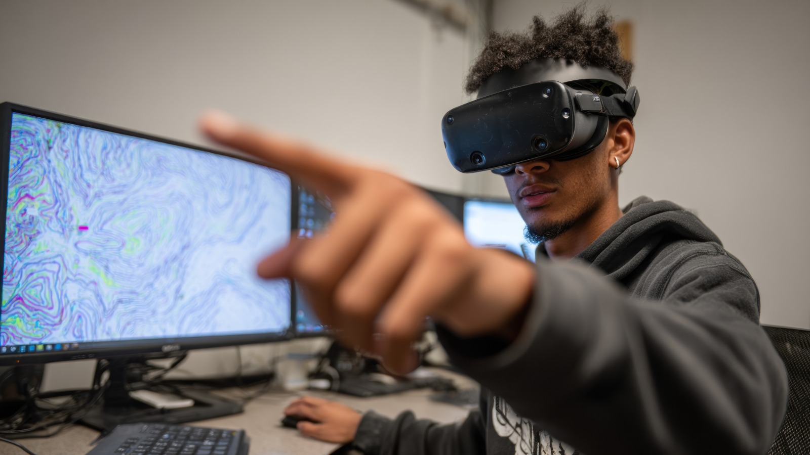 Earn Lab VR Content Lab | Grow Your VR Audience & Earn Income Strategically