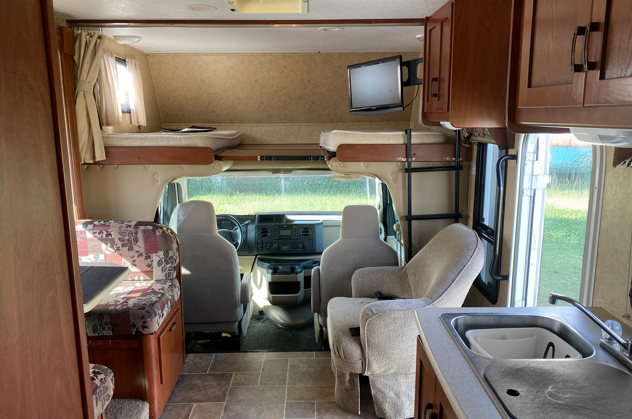 FR-Motorhome-Interior.png