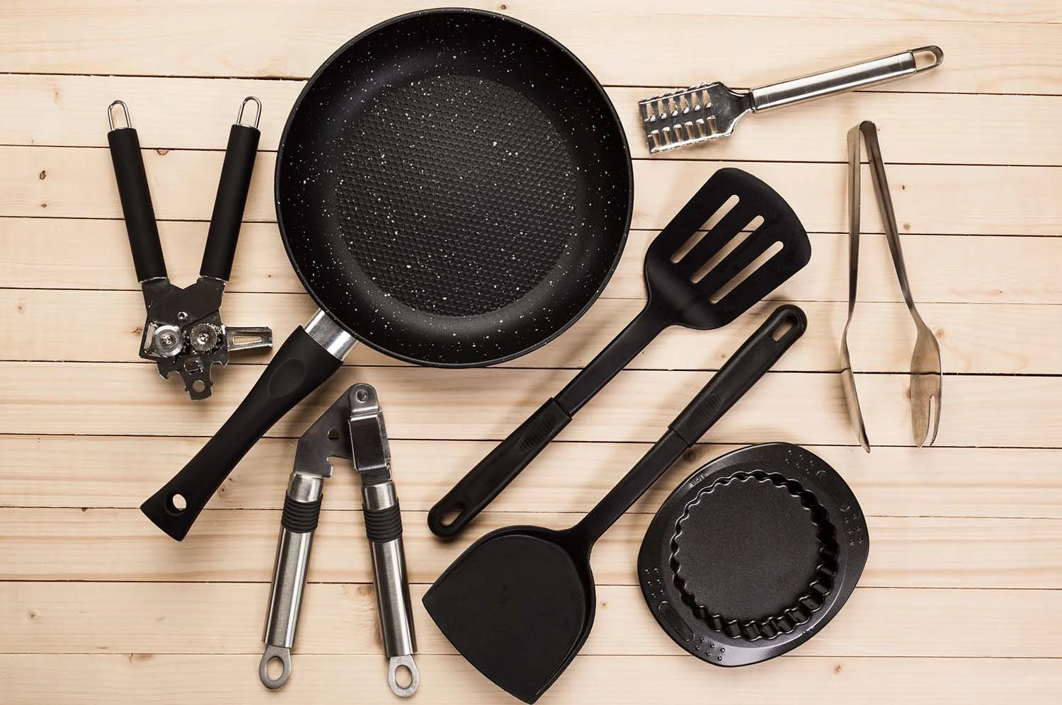 An indoor convenience kit has all the kitchen essentials you need when renting a motorhome or holiday trailer from Creekside RV Rentals in Edmonton and Sherwood Park.