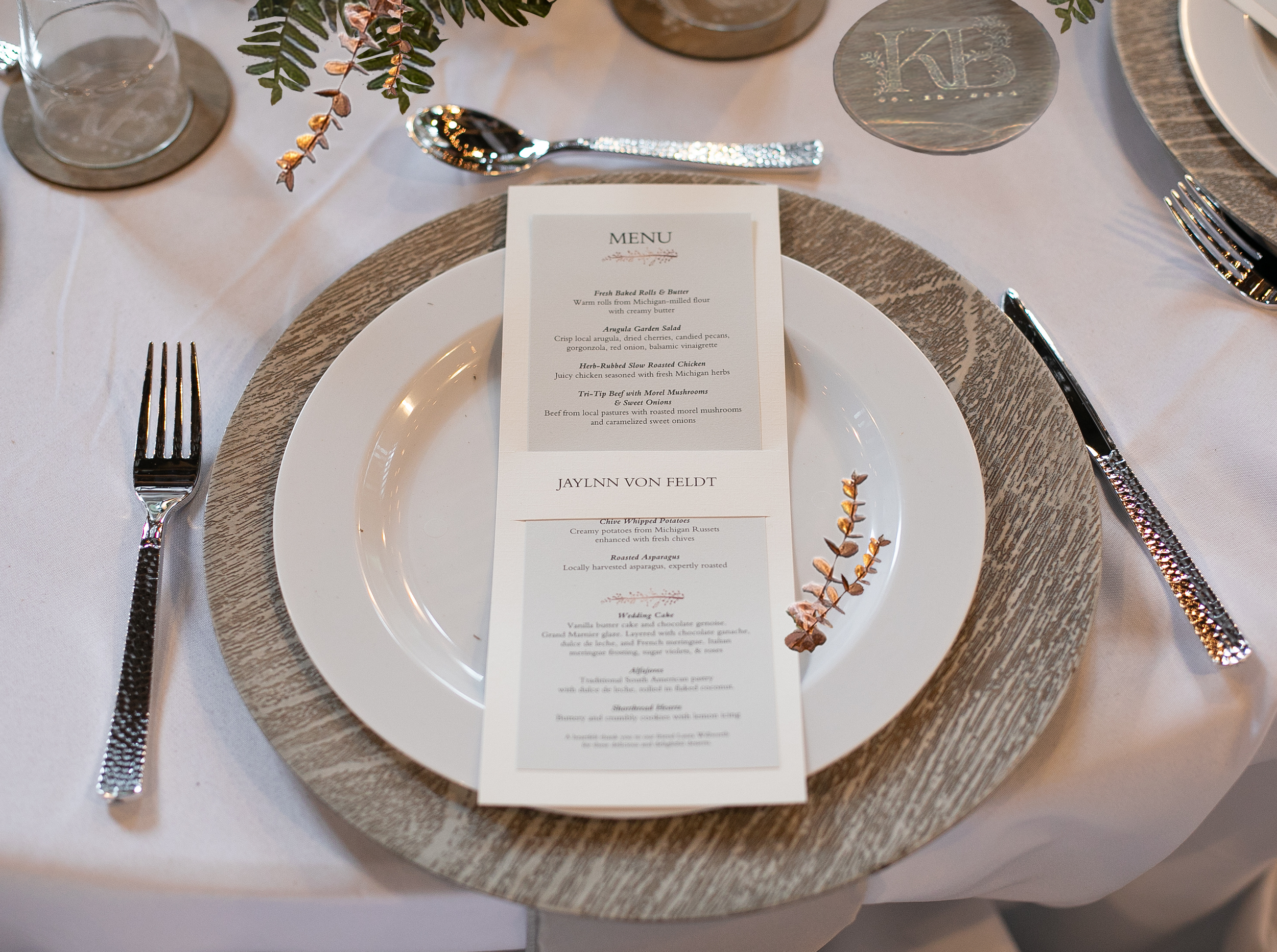 K&B Wedding table with coaster 2final.png