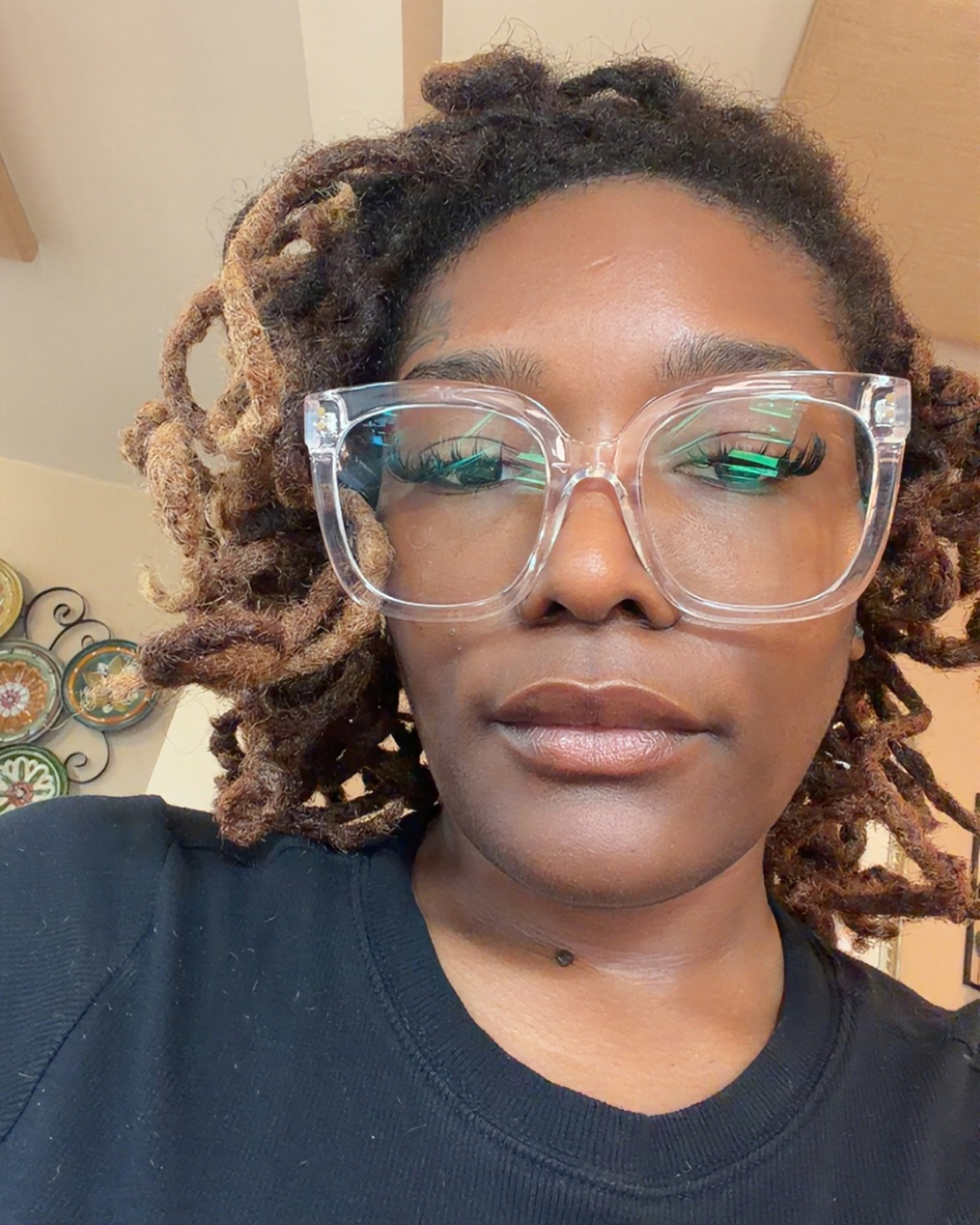 Stafford, Virginia microlocs loctician Antoneya Hanna