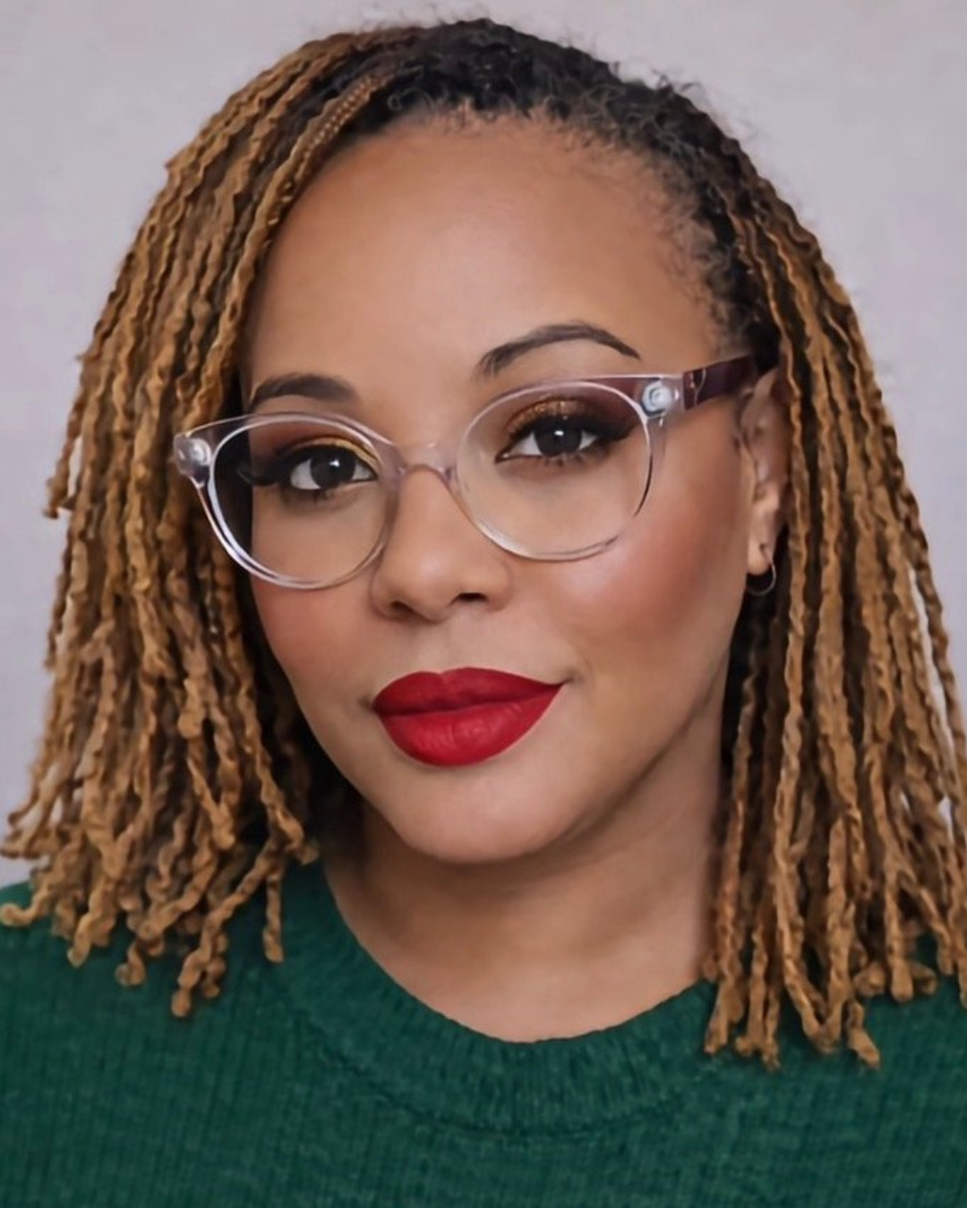 Los Angeles, California microlocs loctician and certified sisterlocks consultant Stephanie Benjamin