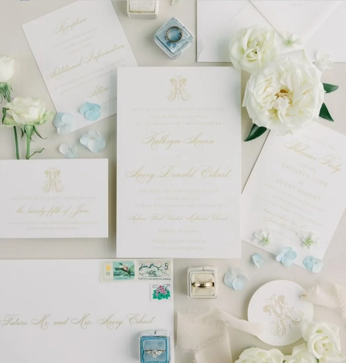 a timeless treasure 🤍

#wedding #weddinginvitations #alabamaweddings #weddingpaper