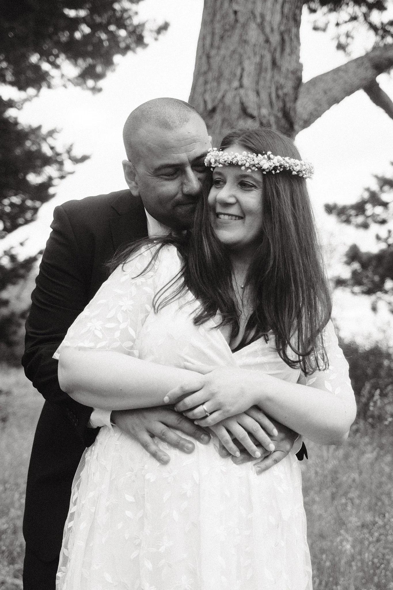 Couple_Hugging @ The Pines - Loreta & Varol 6.jpg