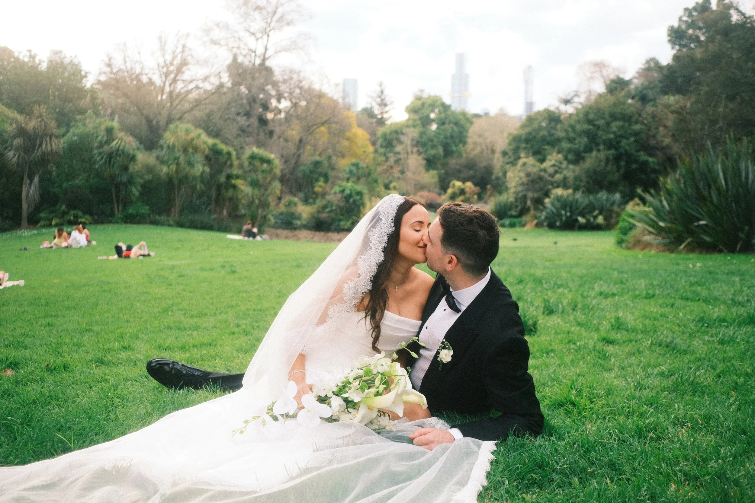 Couple_Picnic_Garden - IVS 28.09.2026 23.jpg