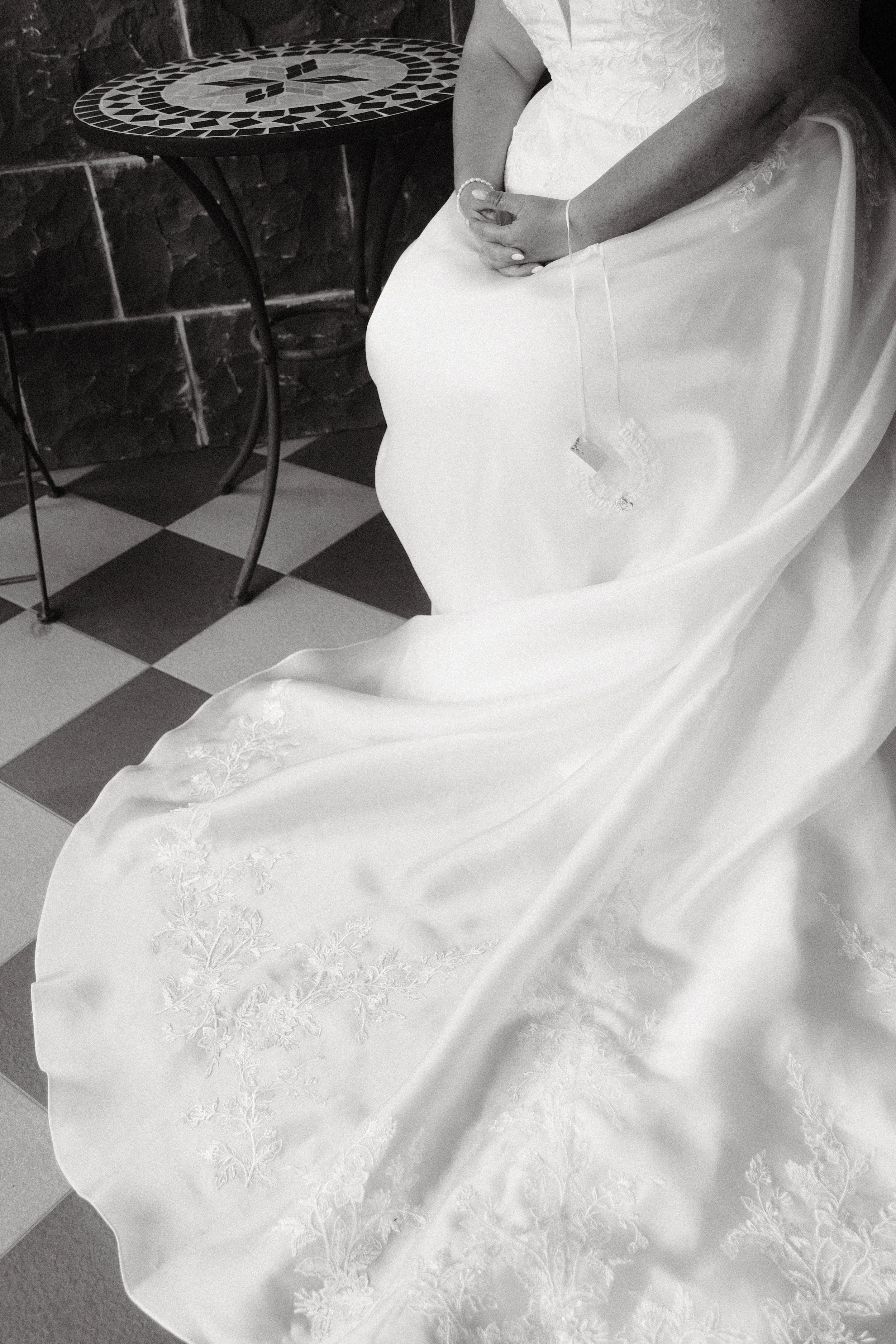 Dress Details_Oaks - Heidi & Hakan_15.08.2026 2.jpg
