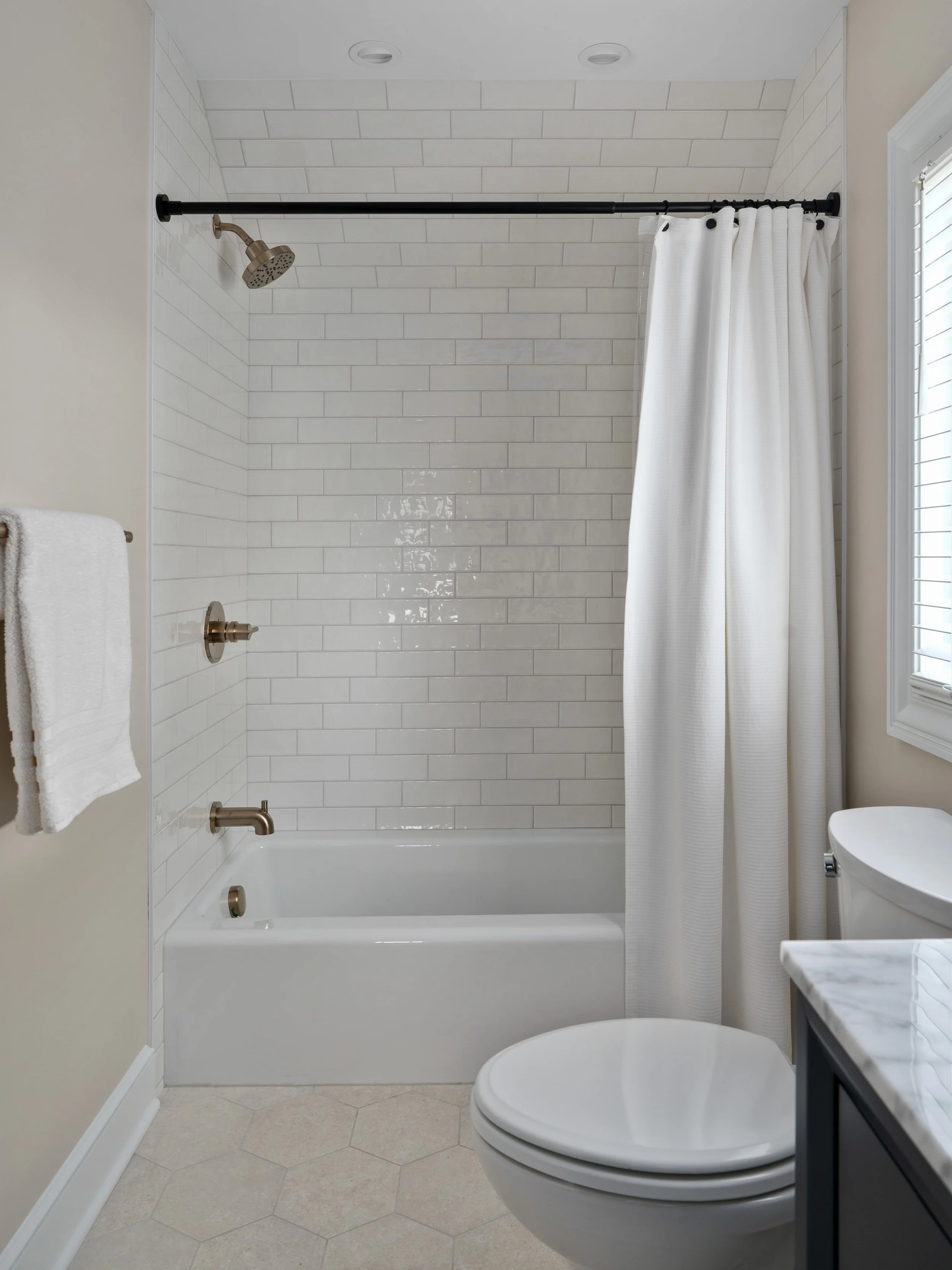 Coventry remodel_28_web res_.jpg