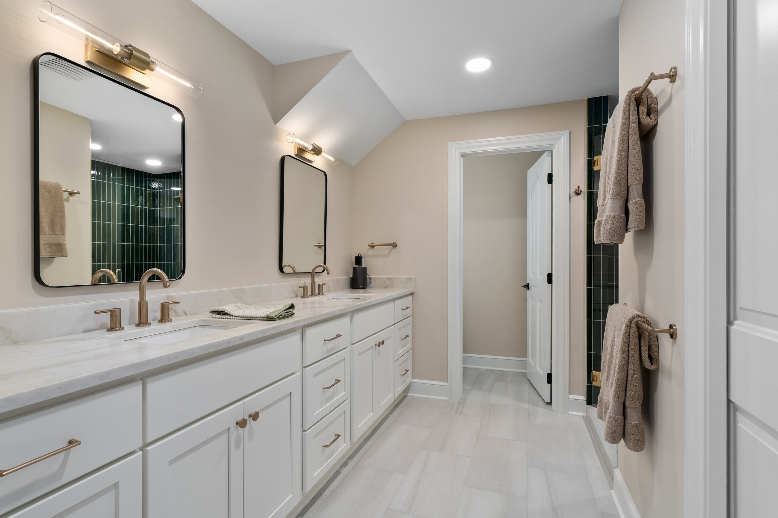 Coventry remodel_29_web res_.jpg