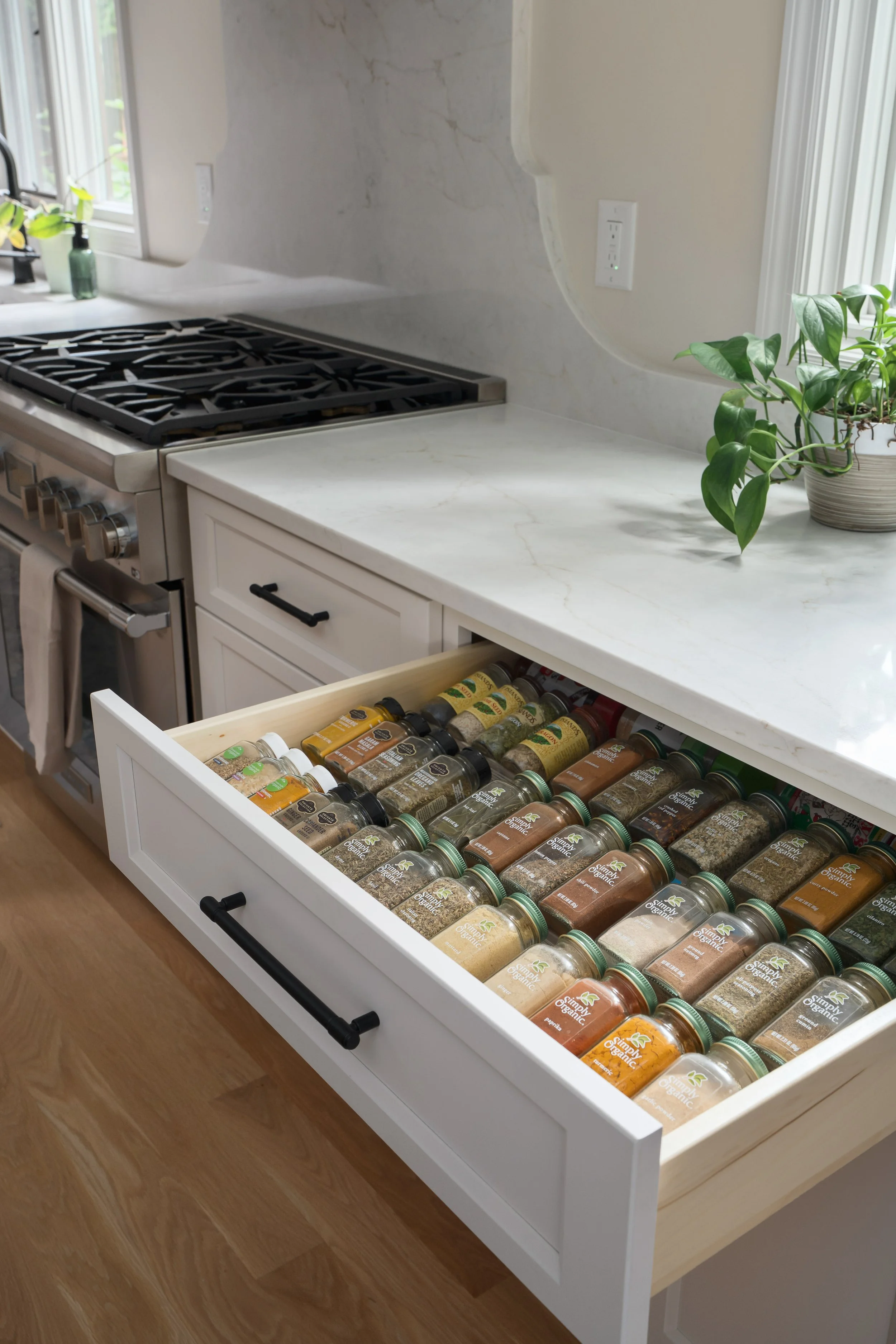 3 Forks Dr Kitchen Pantry Bath_10_web res_.jpg