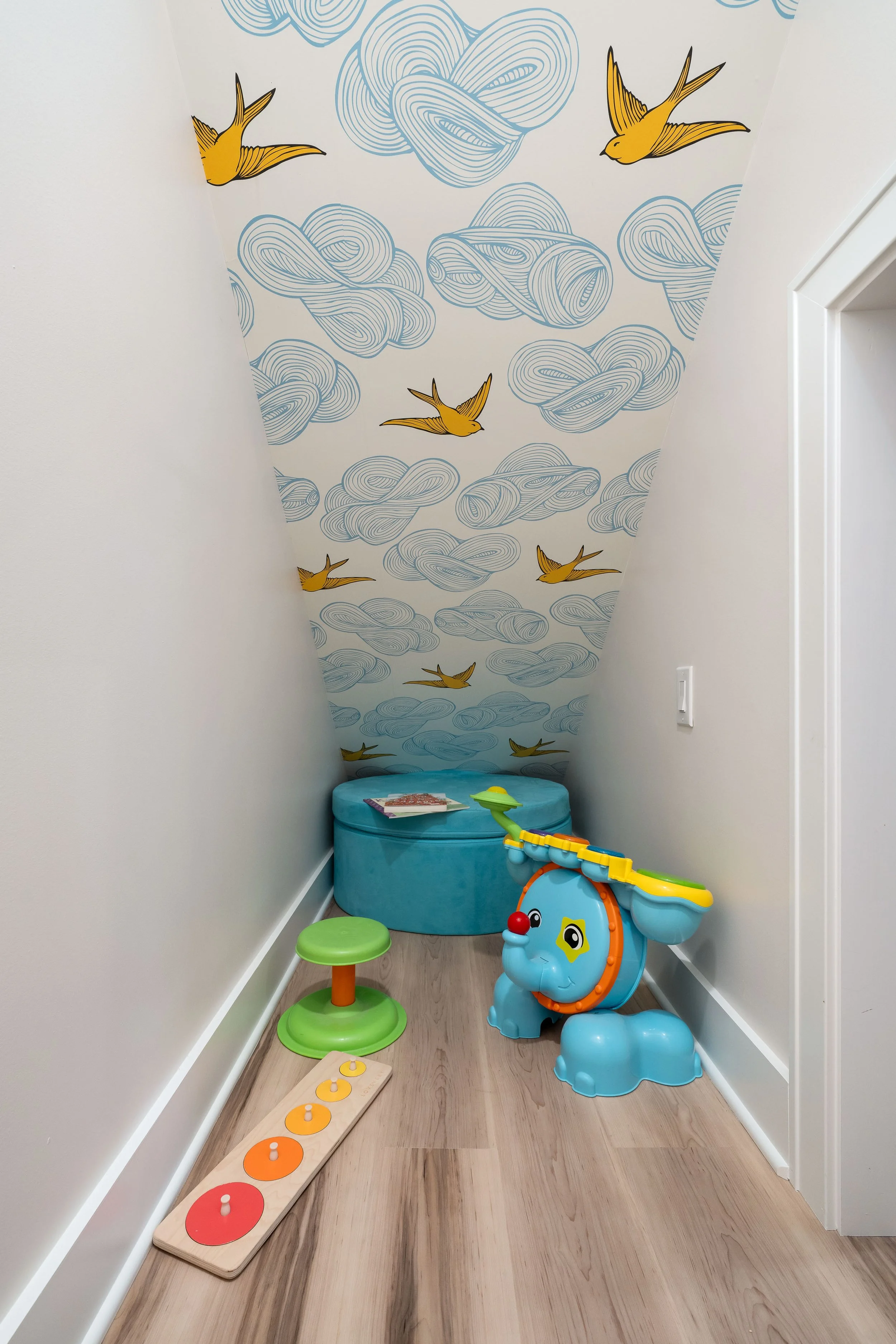 Reynolds Ave Basement_07_web res_.jpg