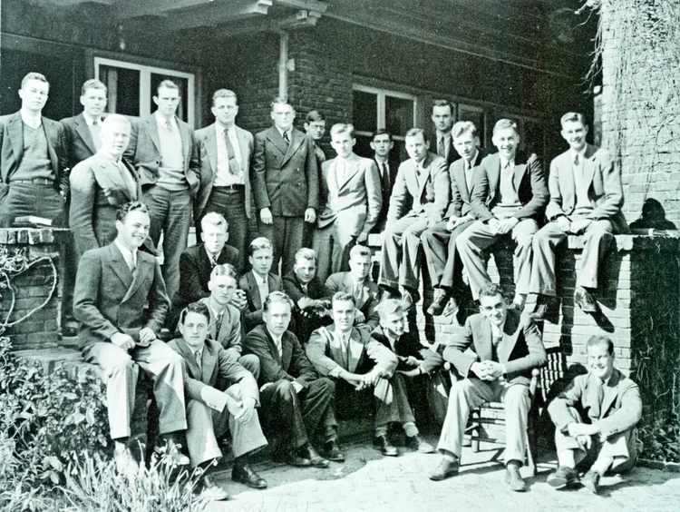 Theta Zeta DKE 1934
