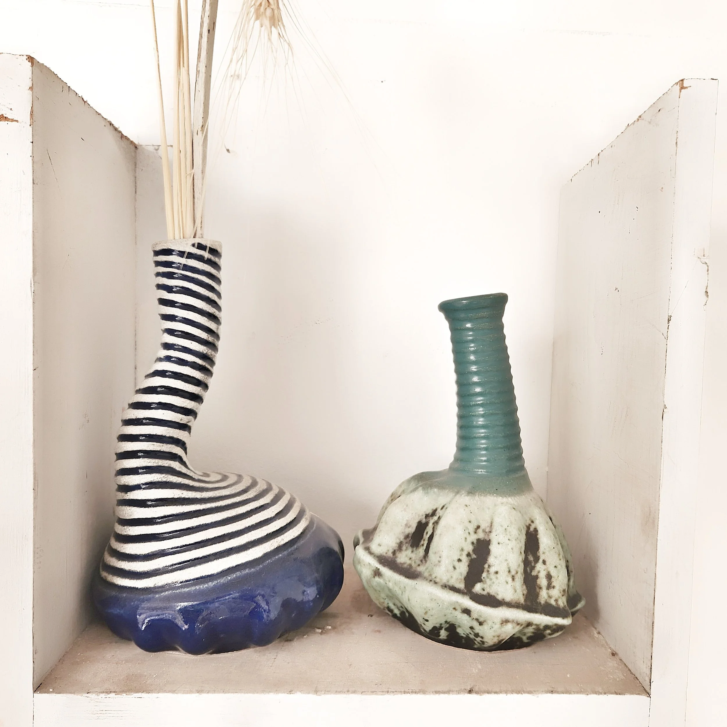 oc-vases-001.jpg