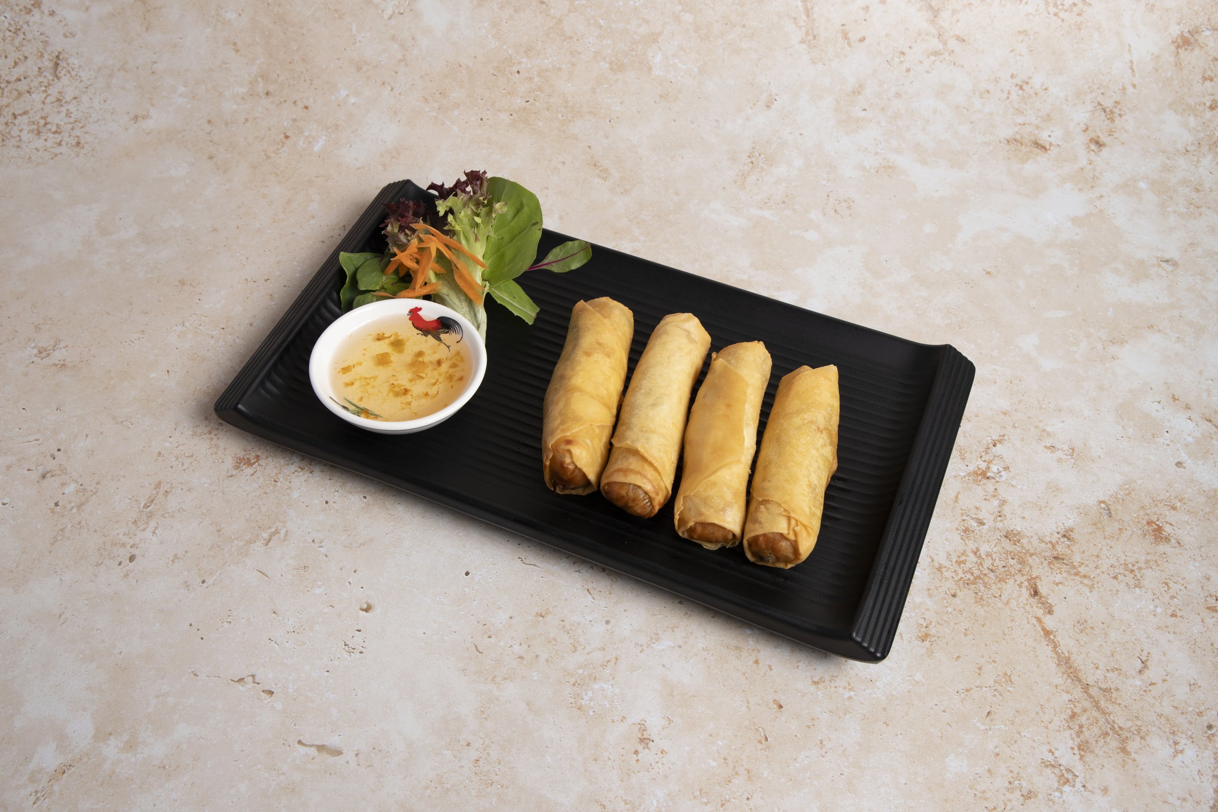 Vegetarian_Spring_Rolls_02.jpg
