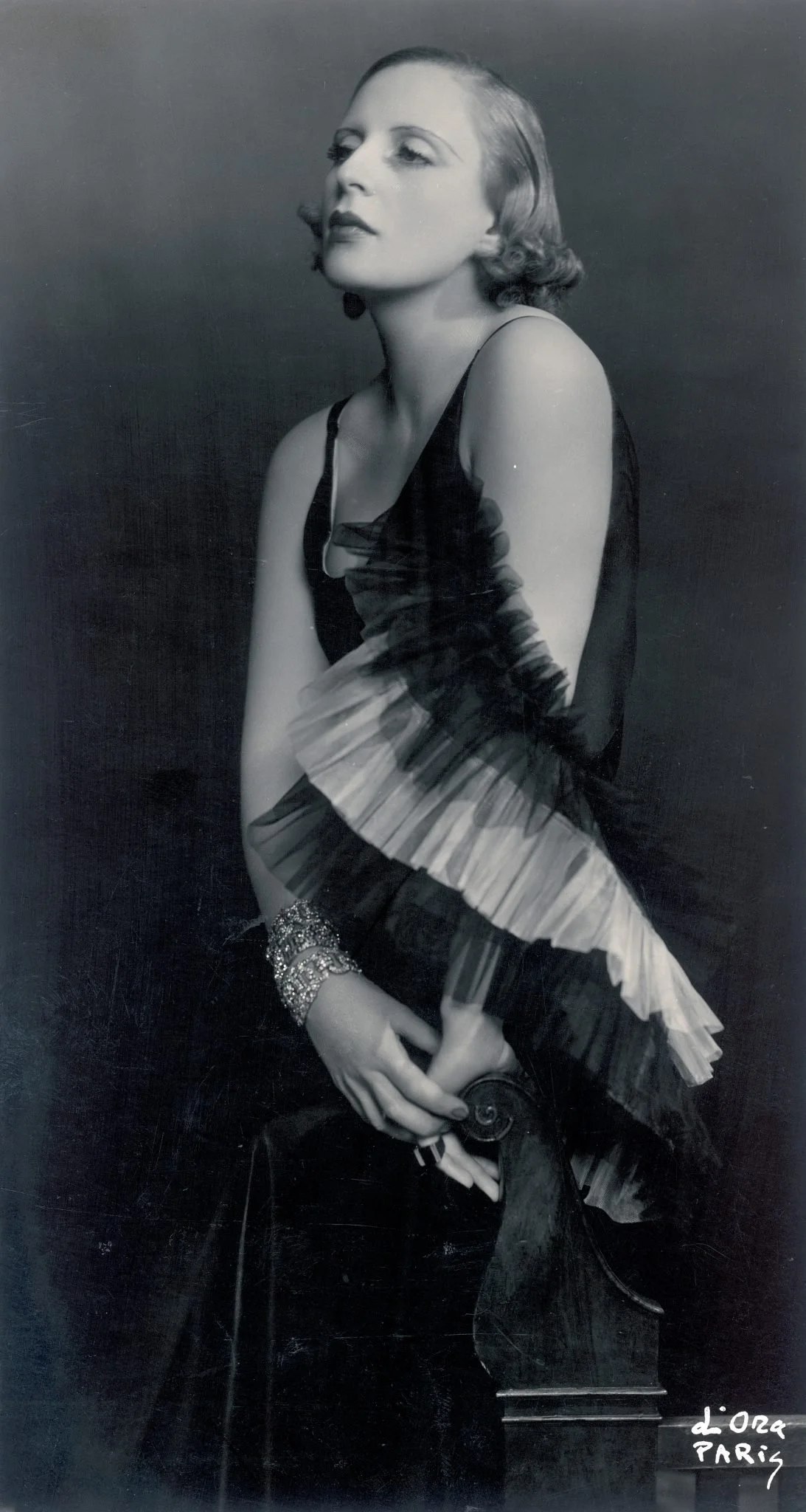 Fotografía - Tamara de Lempicka, en un vestido diseñado por Marcel Rochas