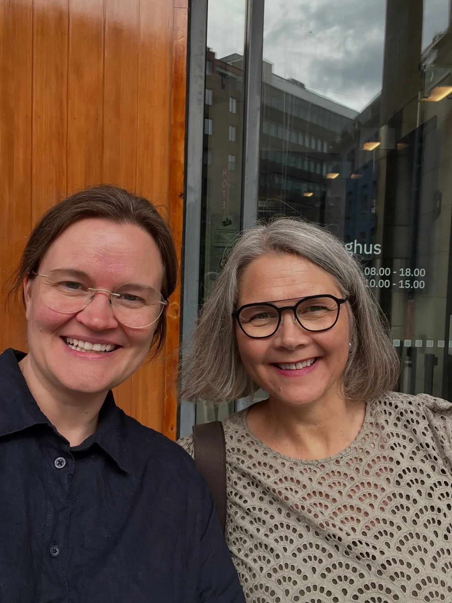 I dag har vi vitnet sammen i saken der en boligfotograf har tatt ut s&oslash;ksm&aring;l mot Hegnar Media, og saken betegnes som en prinsippsak b&aring;de for mediehusene og pressefriheten. For fotografer handler saken ogs&aring; om prinsipper: &arin