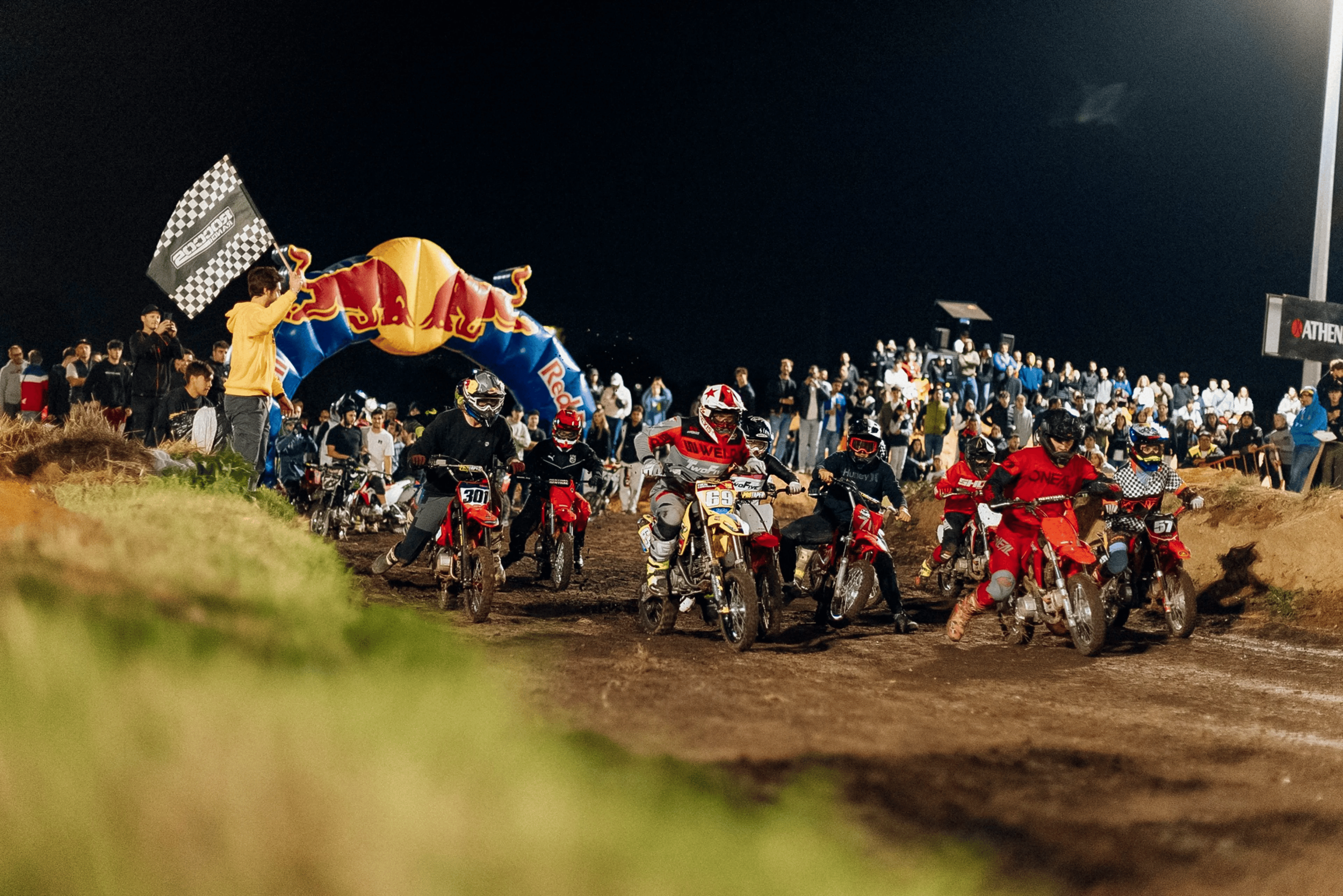 Red_Bull_Dirt_Weekend_285_jntclq_smaller.jpg