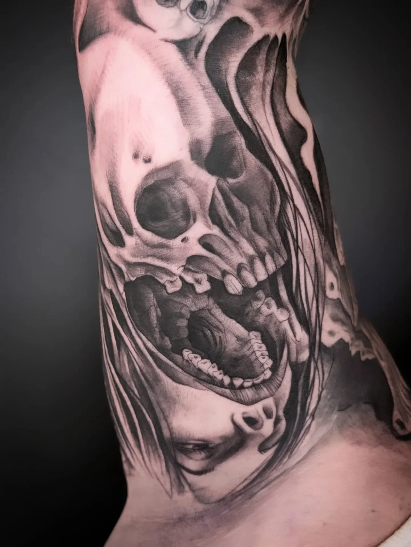 #skulltattoo #tattoo #blackandgreytattoo #armtattoo