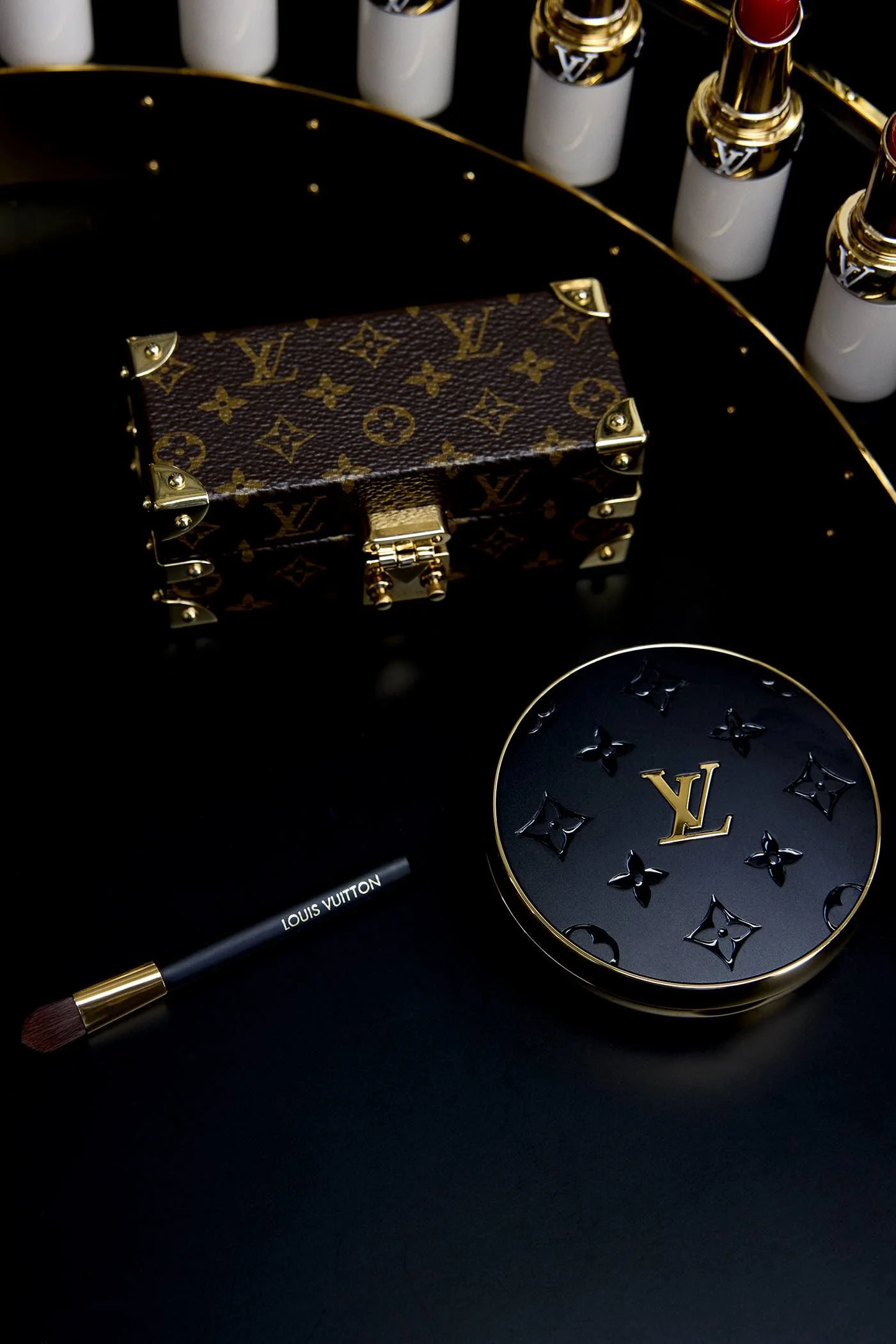 Currant-Magazine_Louis-Vuitton-Beauty-1.jpg