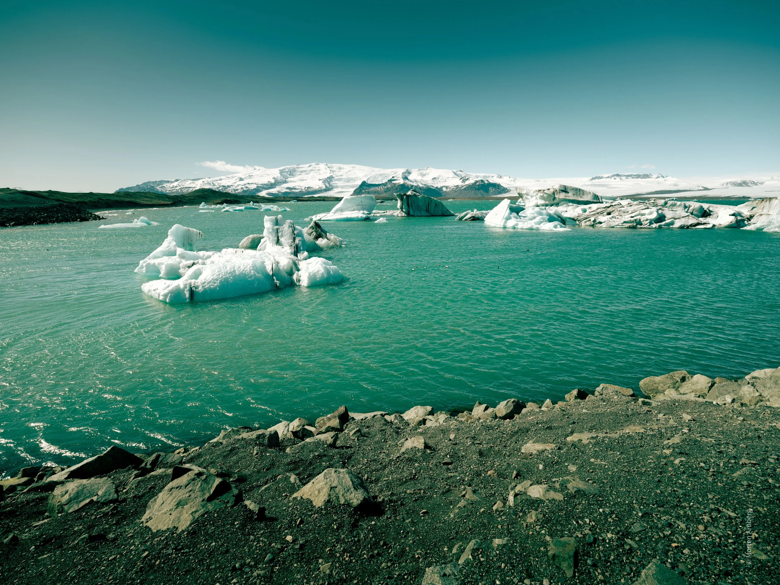 Glacier lake 1.jpg