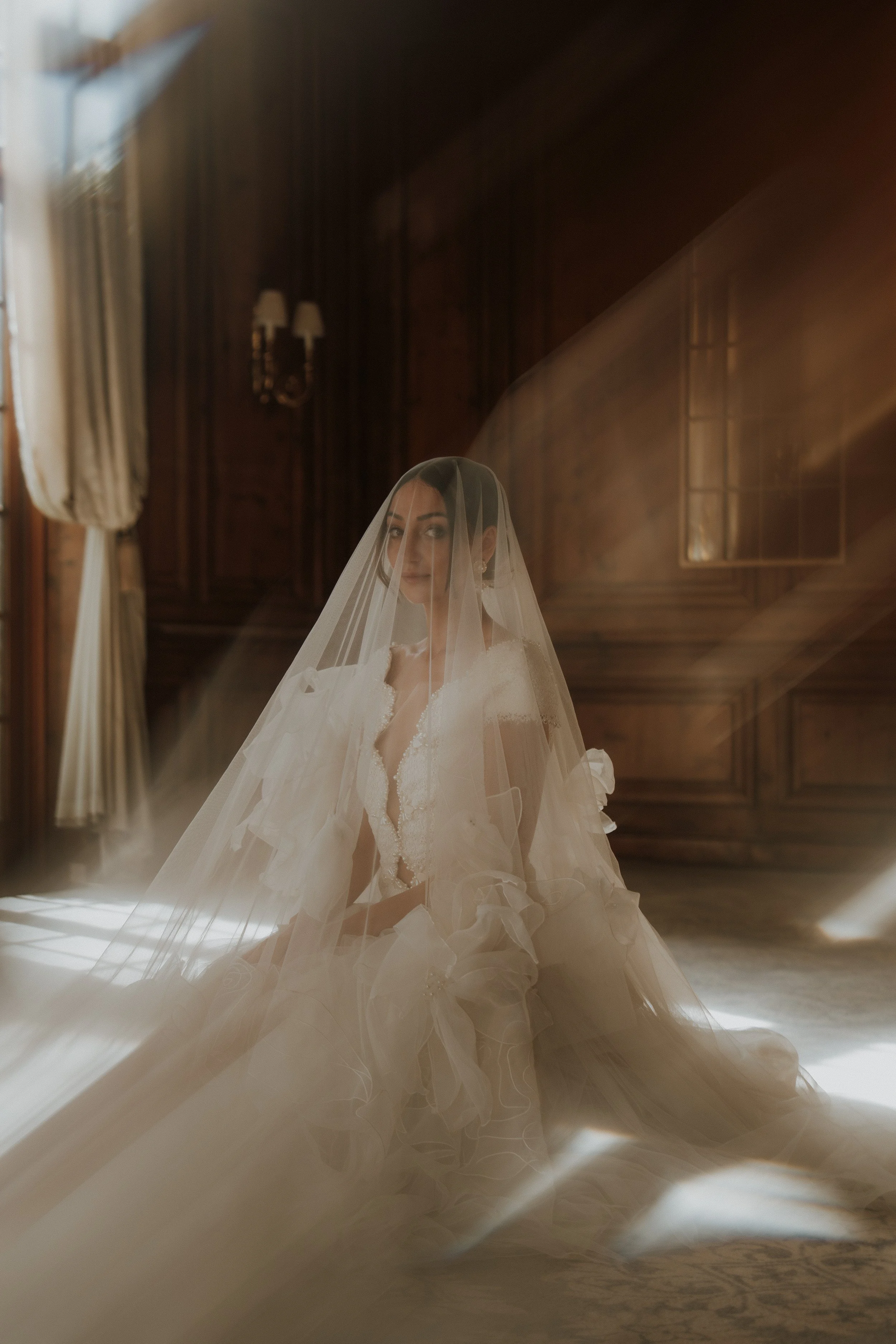 Hedsor House Wedding Photographer | Editorial Bridal Portraits in Buckinghamshire