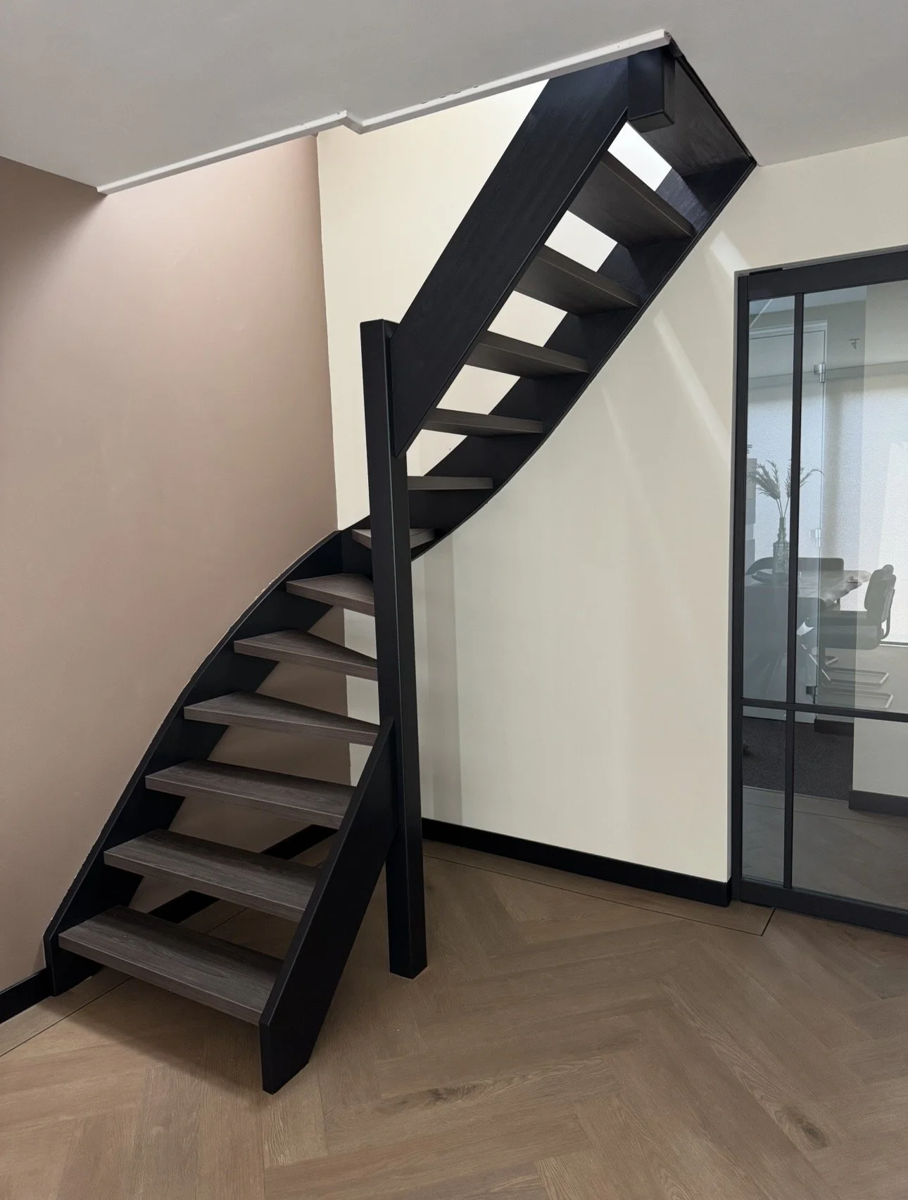 Oranssi project: slat roof