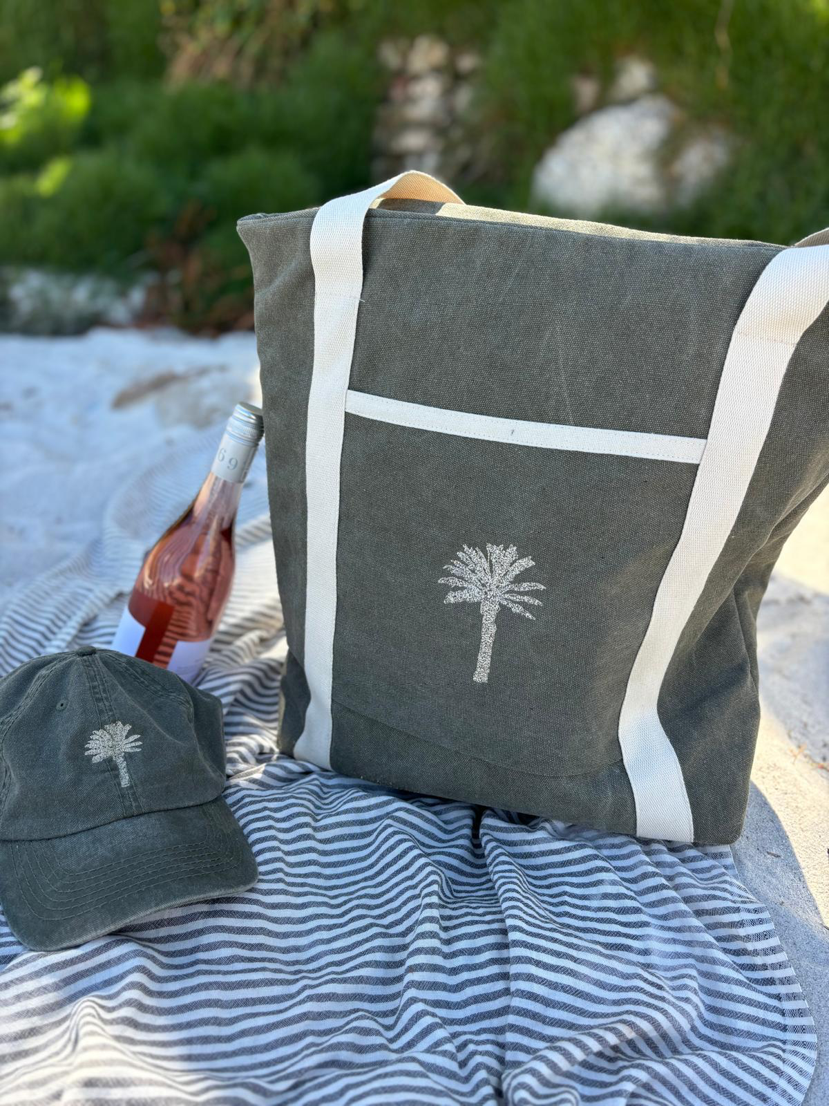 Cooler-Box-Beach.webp